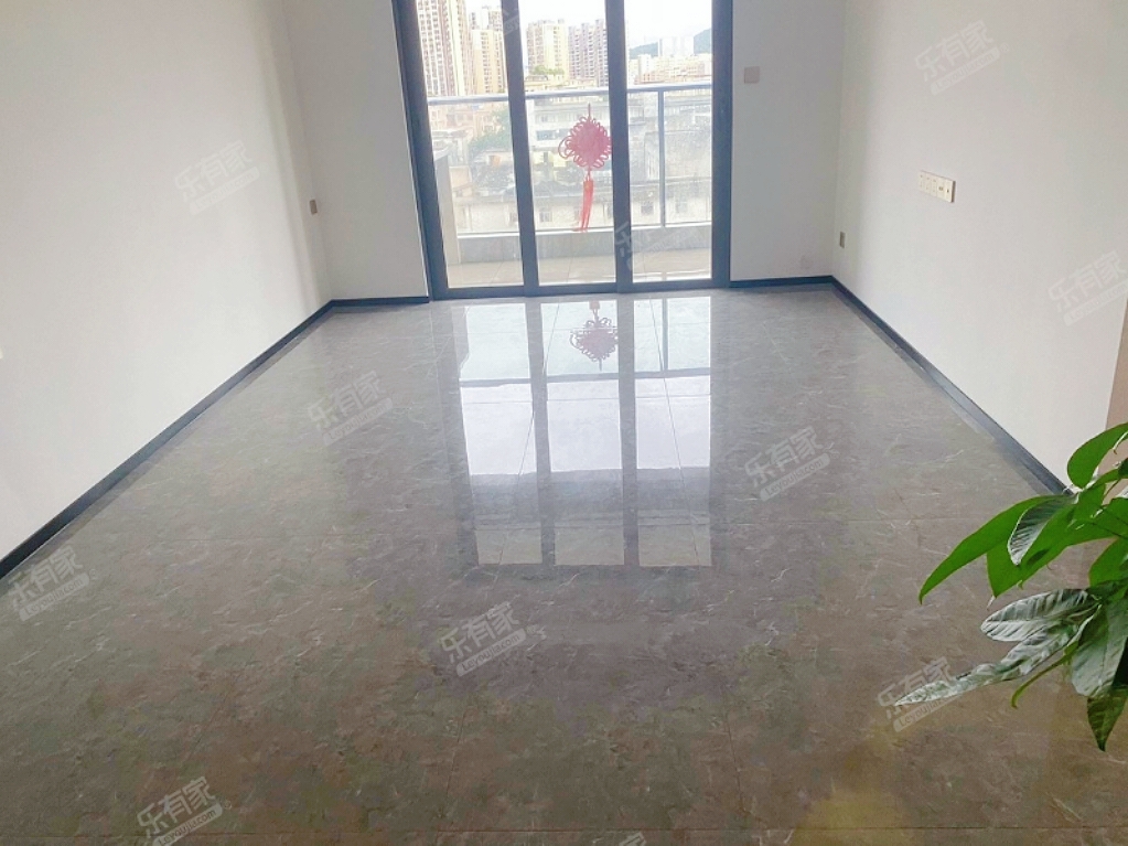 金地名峰花园 北 精装 3室 2厅 89.55m²
