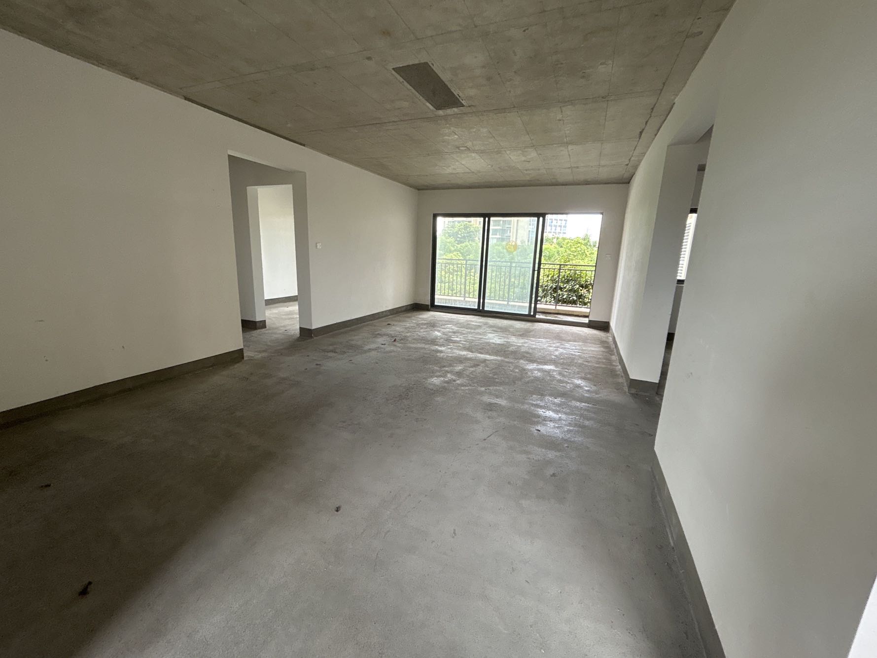万象府南毛坯4室2厅168m²-中山万象府二手房