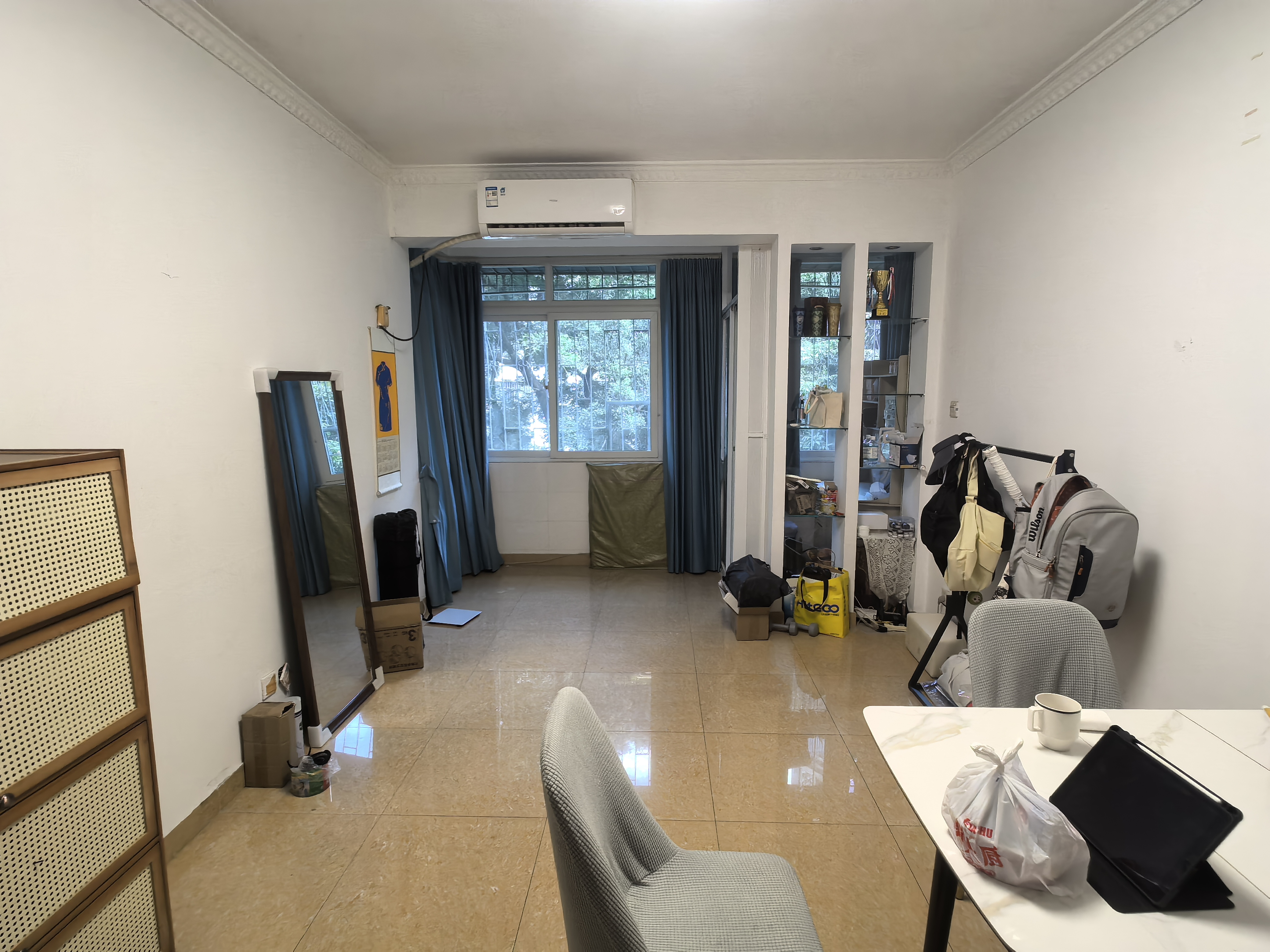 艺丰花园A区，南向两房，厅出阳台-广州艺丰花园A区租房