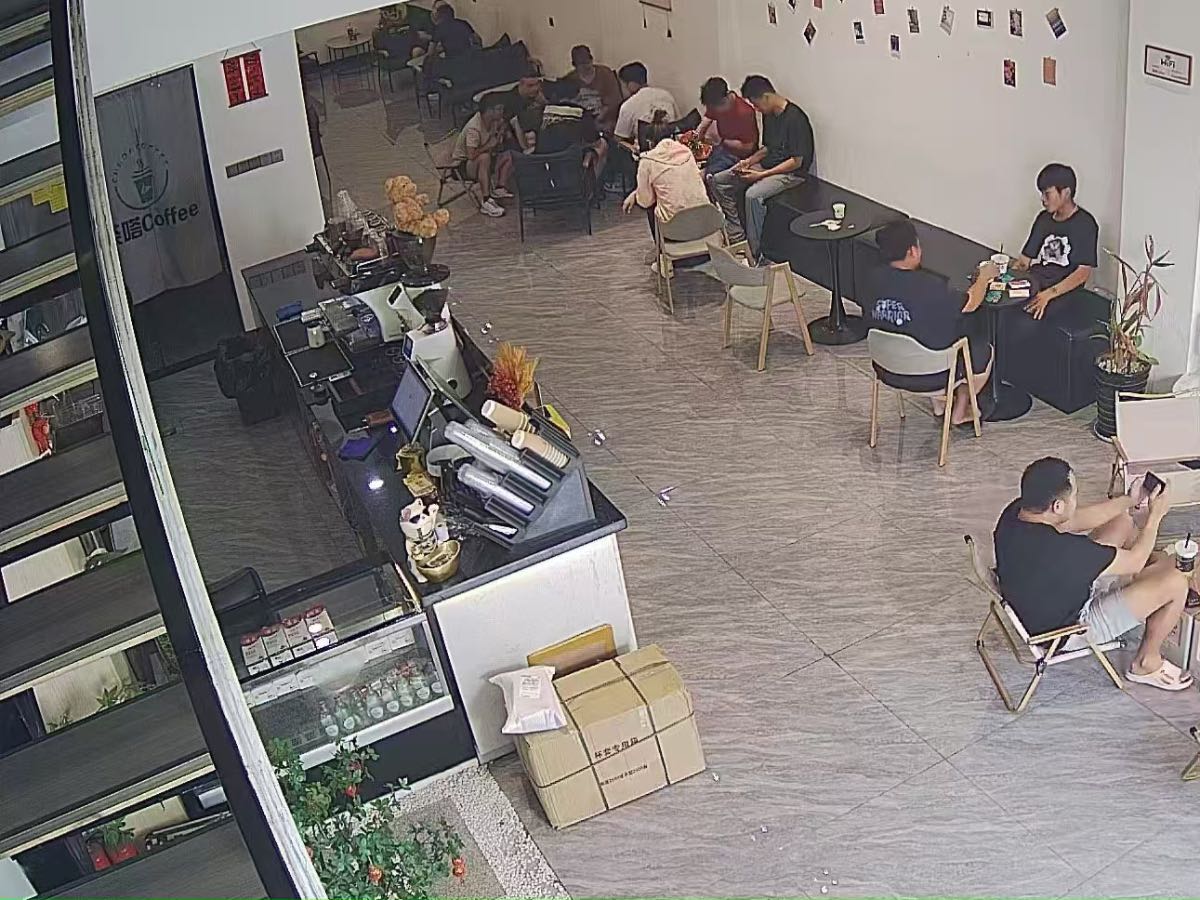 裕港豪庭二期！商铺出租！