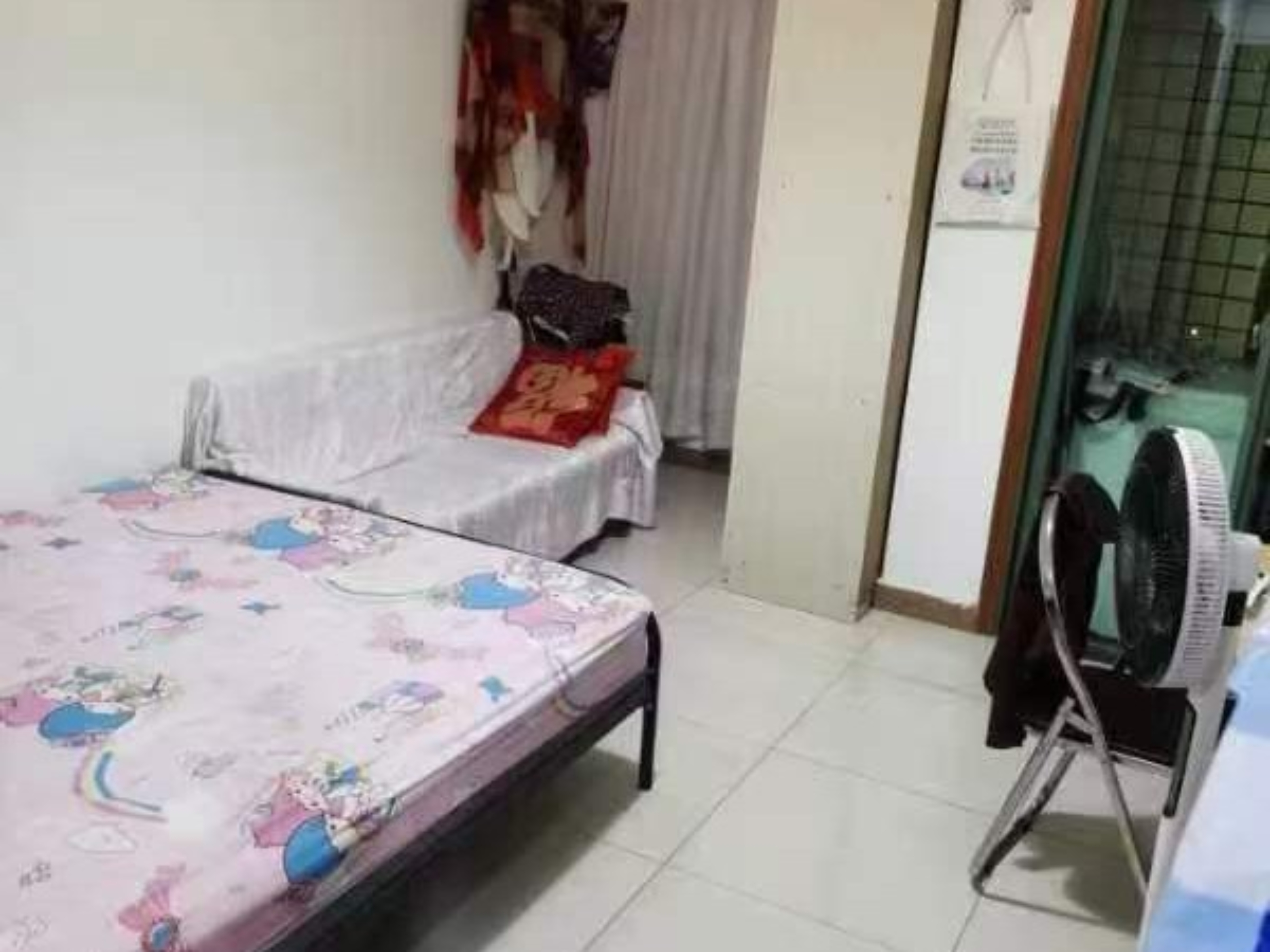 户型方正，通风采光很好，住家装修-江门新安湖花园三期租房