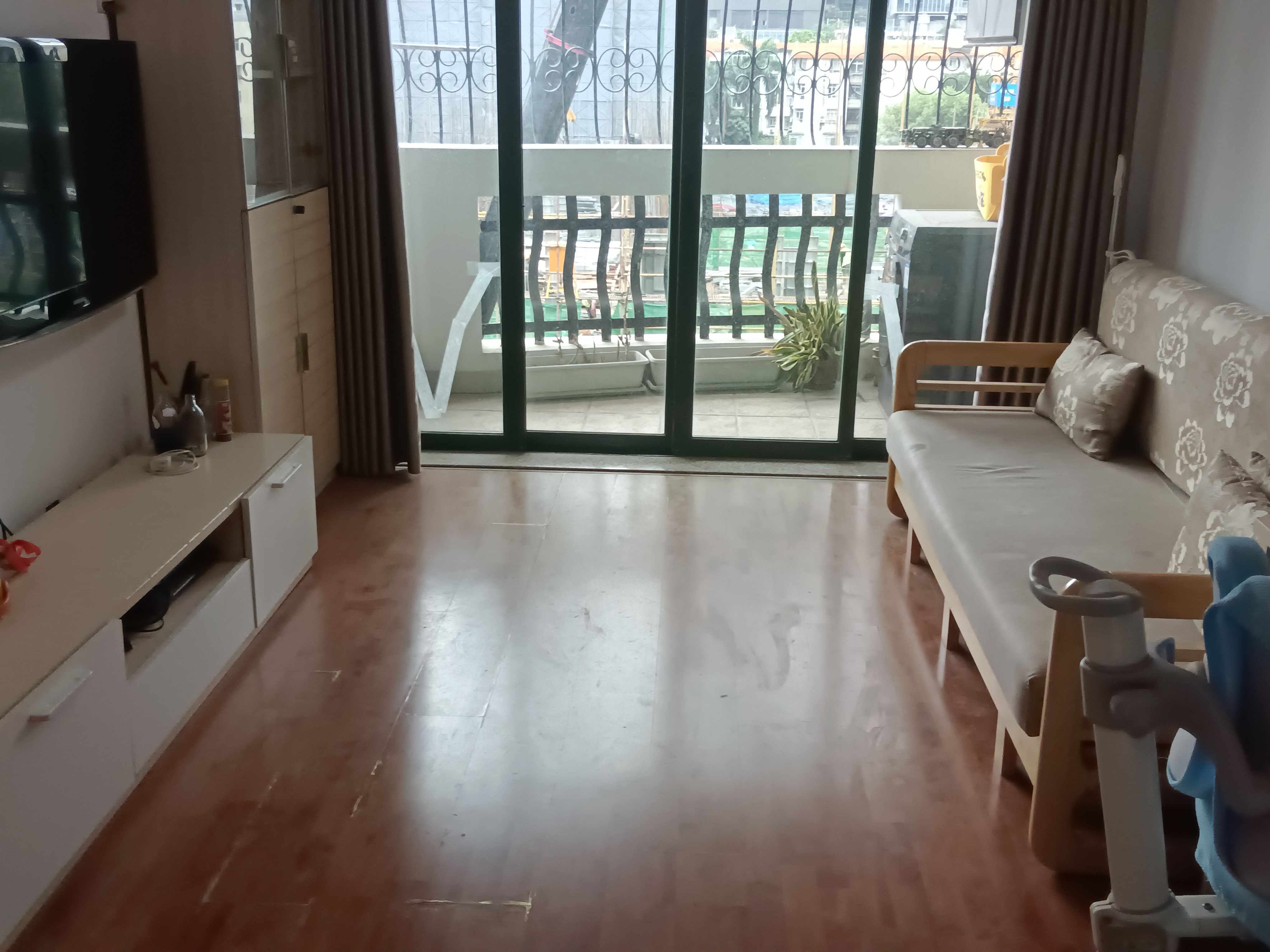 鸿业苑二期 2房1厅1卫 57㎡-东莞鸿业苑二期租房