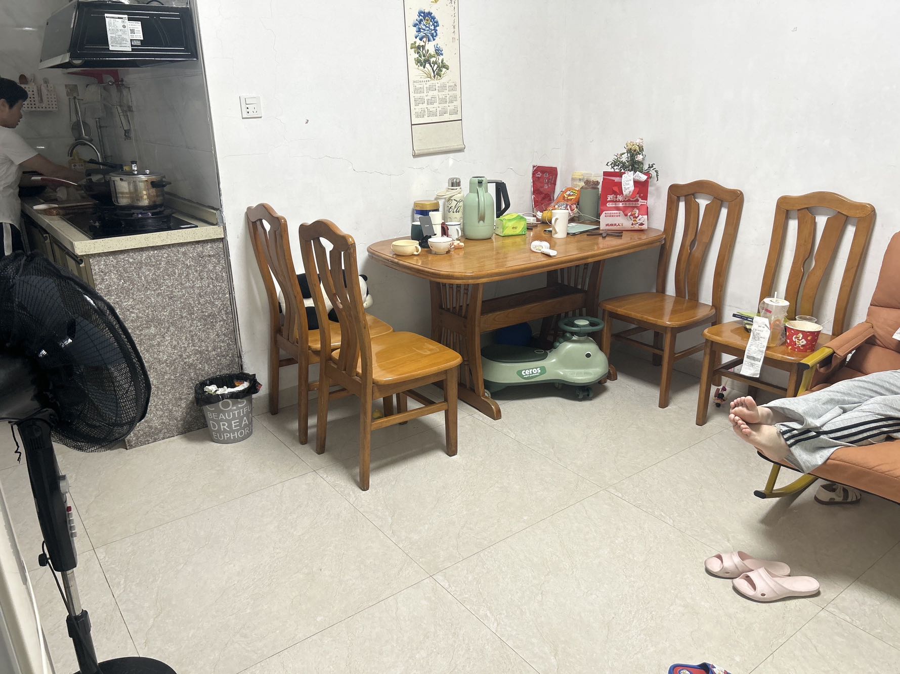 泰华苑客厅-1
