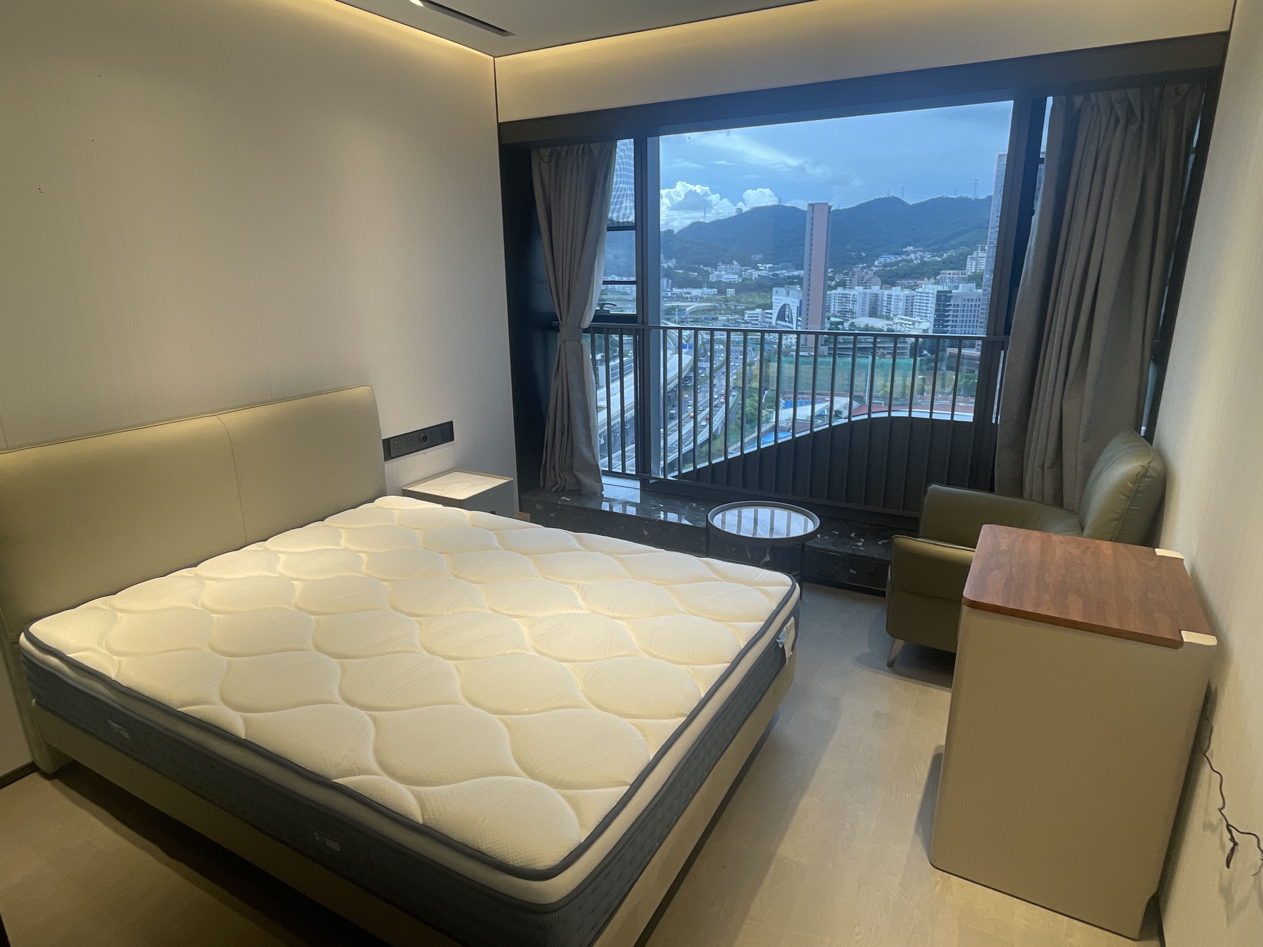 精致豪房，标准小单间-中山岁宝壹品苑租房
