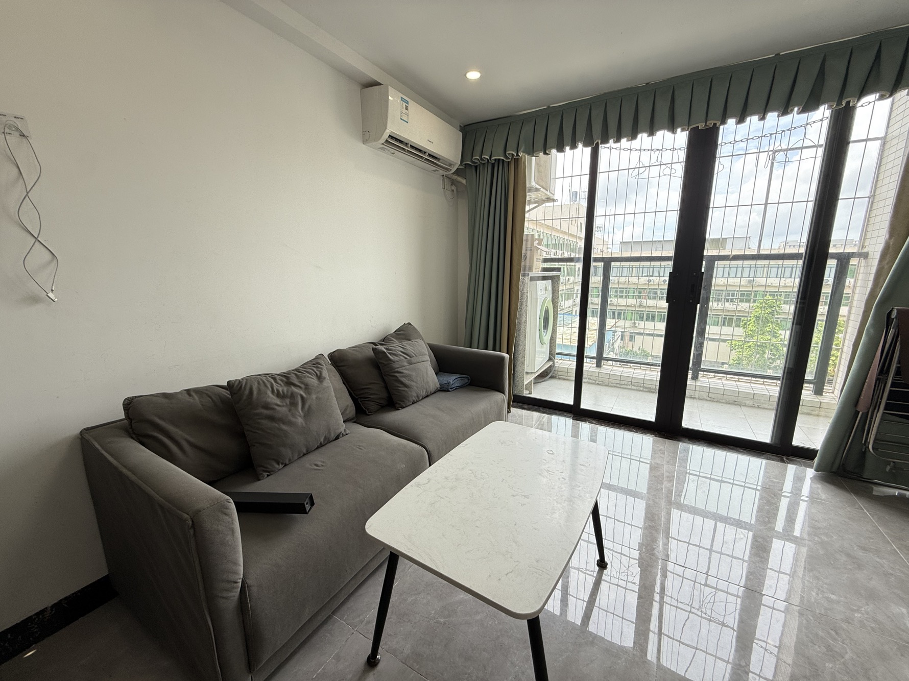 业主诚心出租-江门滨河四季租房