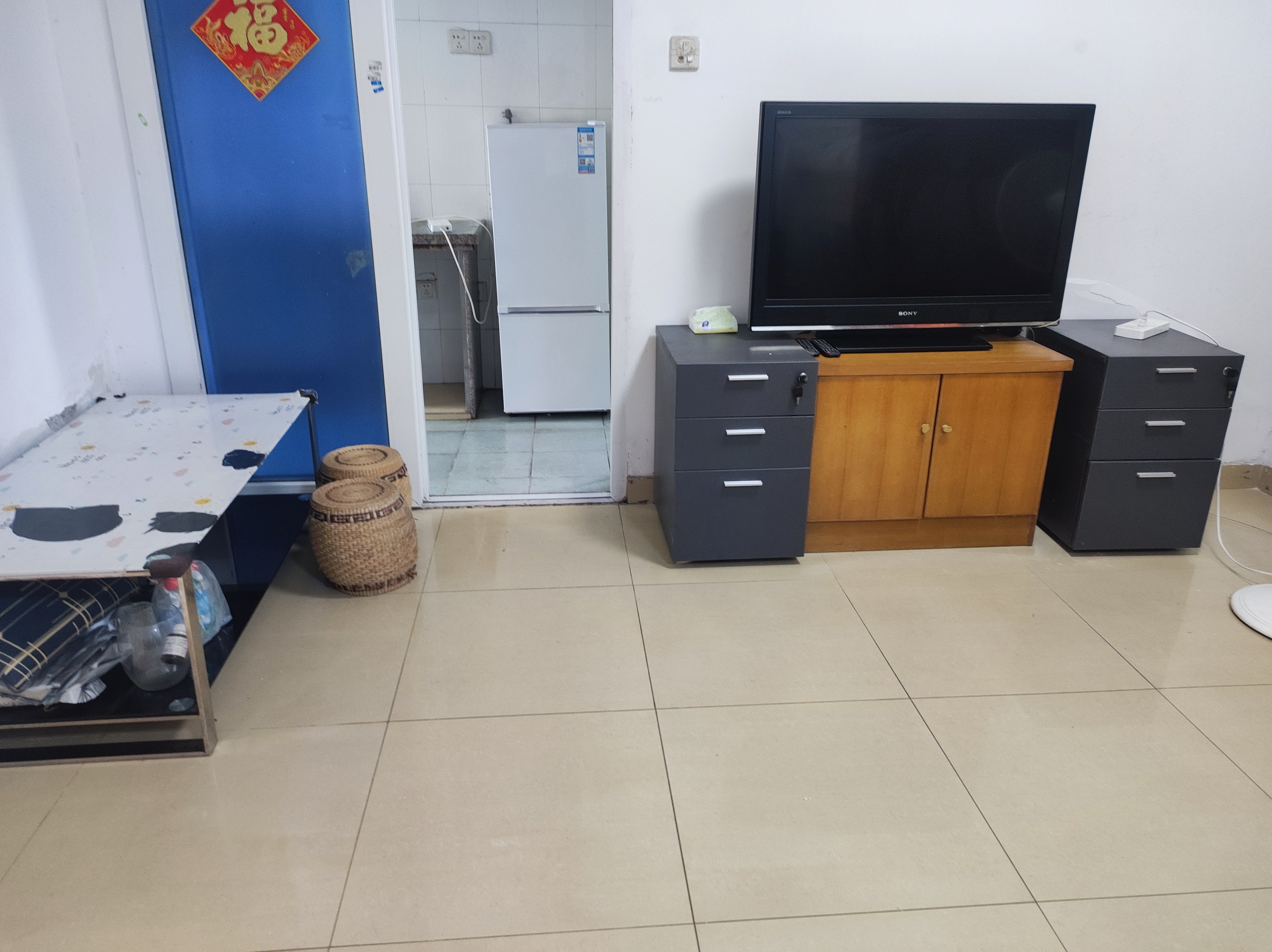 白金假日公寓客厅-1