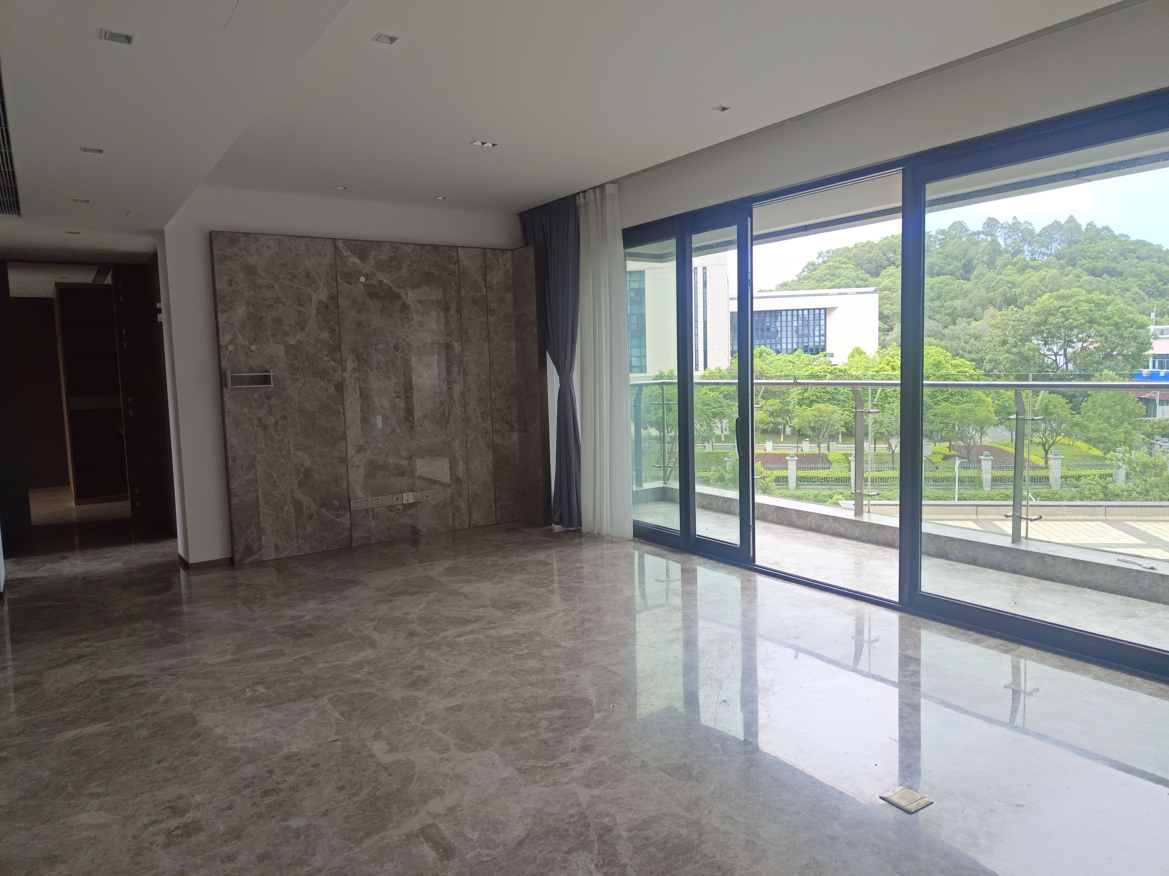 金众麒麟公馆东北普装4室2厅111m²-佛山金众麒麟公馆租房