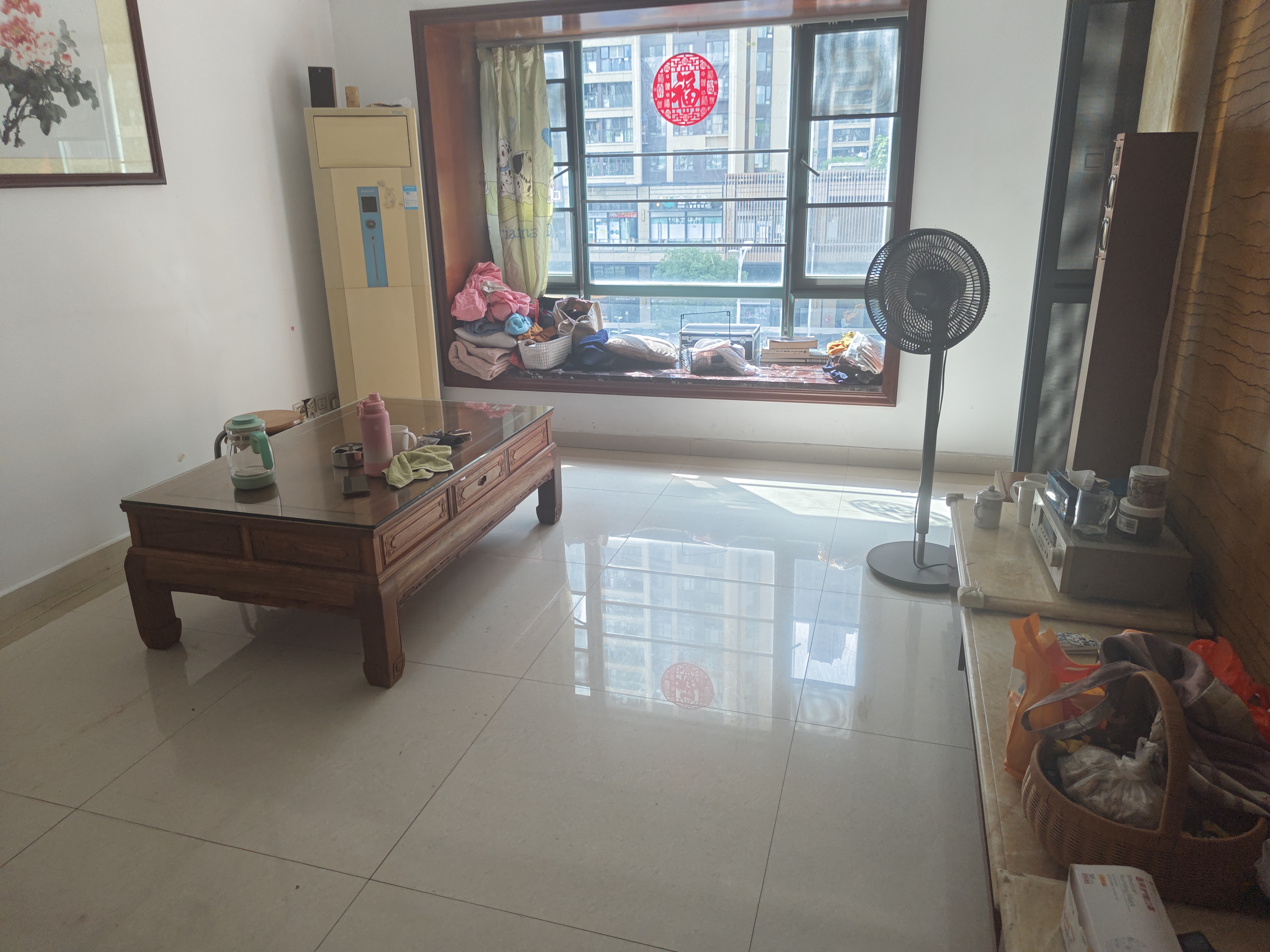 中航阳光新苑客厅-2
