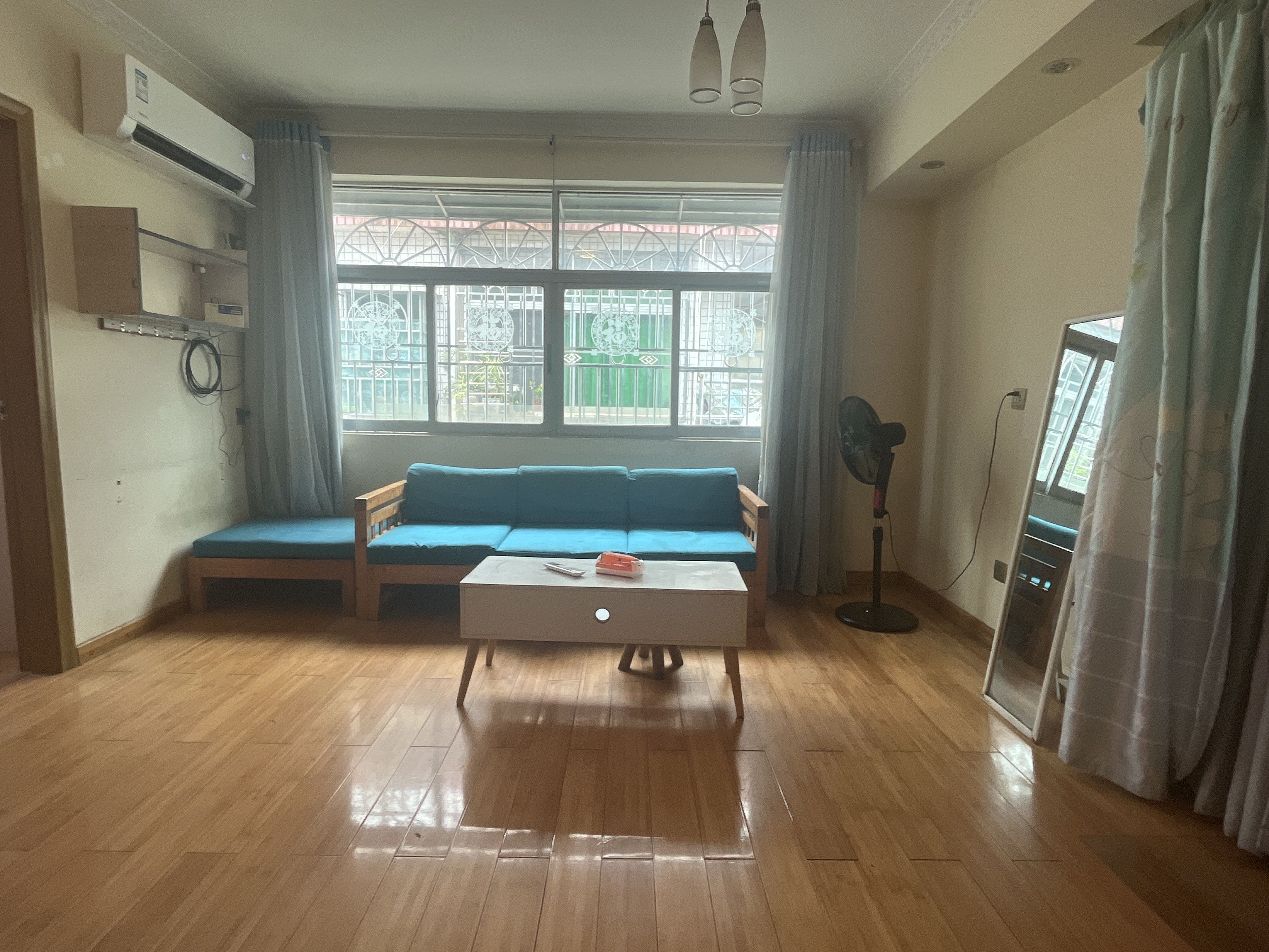 长龙新村 2房2厅1卫 75㎡