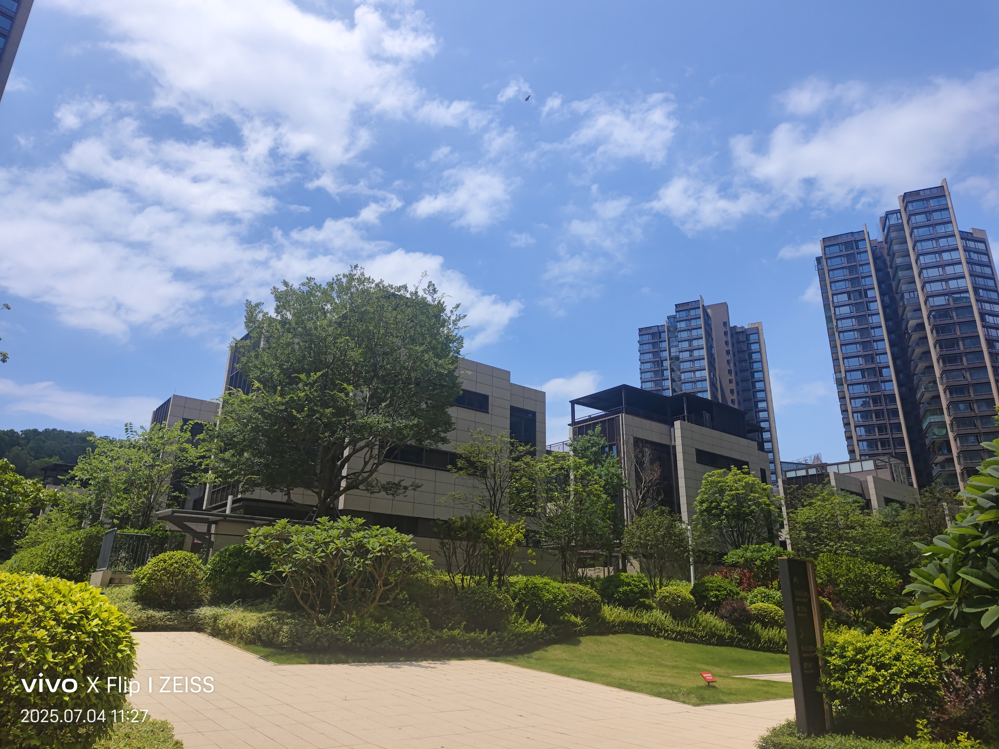 业主诚心出租，小区林园绿化好，配套完善-珠海鸿荣源·熙元花园租房