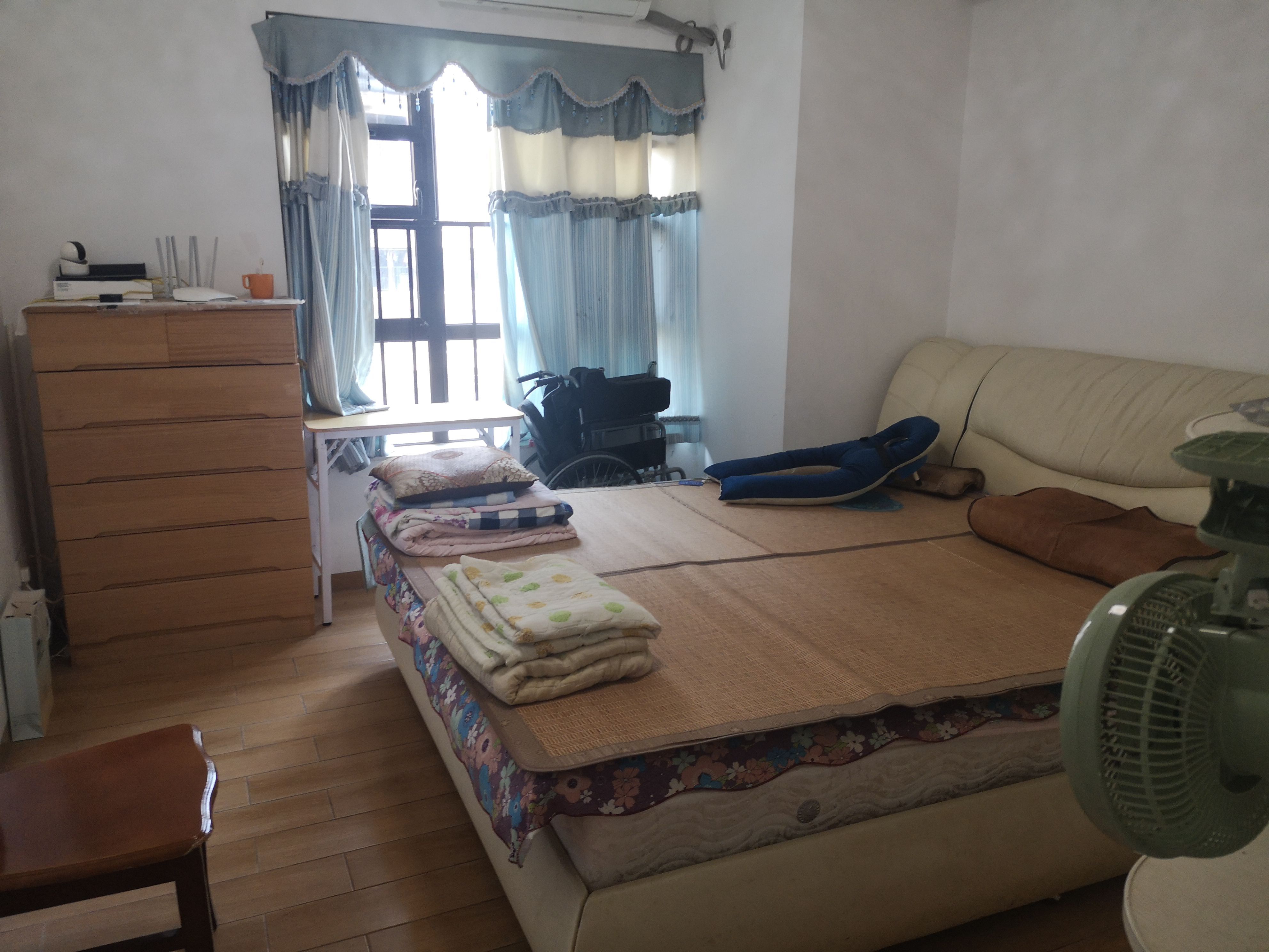 东城四季，方正户型，南北通透，花园相伴，人车分流，近重点学校，业主诚售！