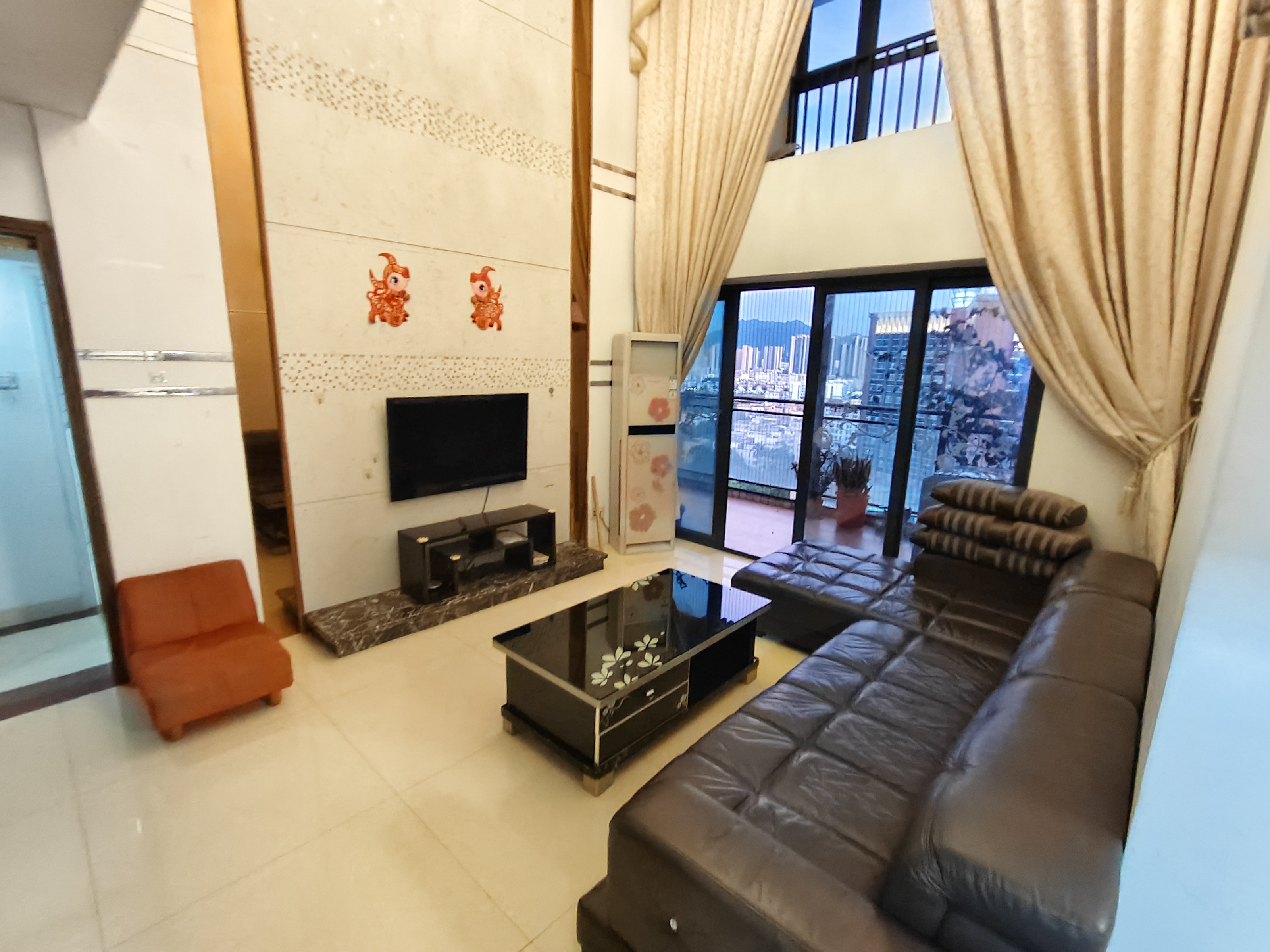 深业东城上邸客厅-1