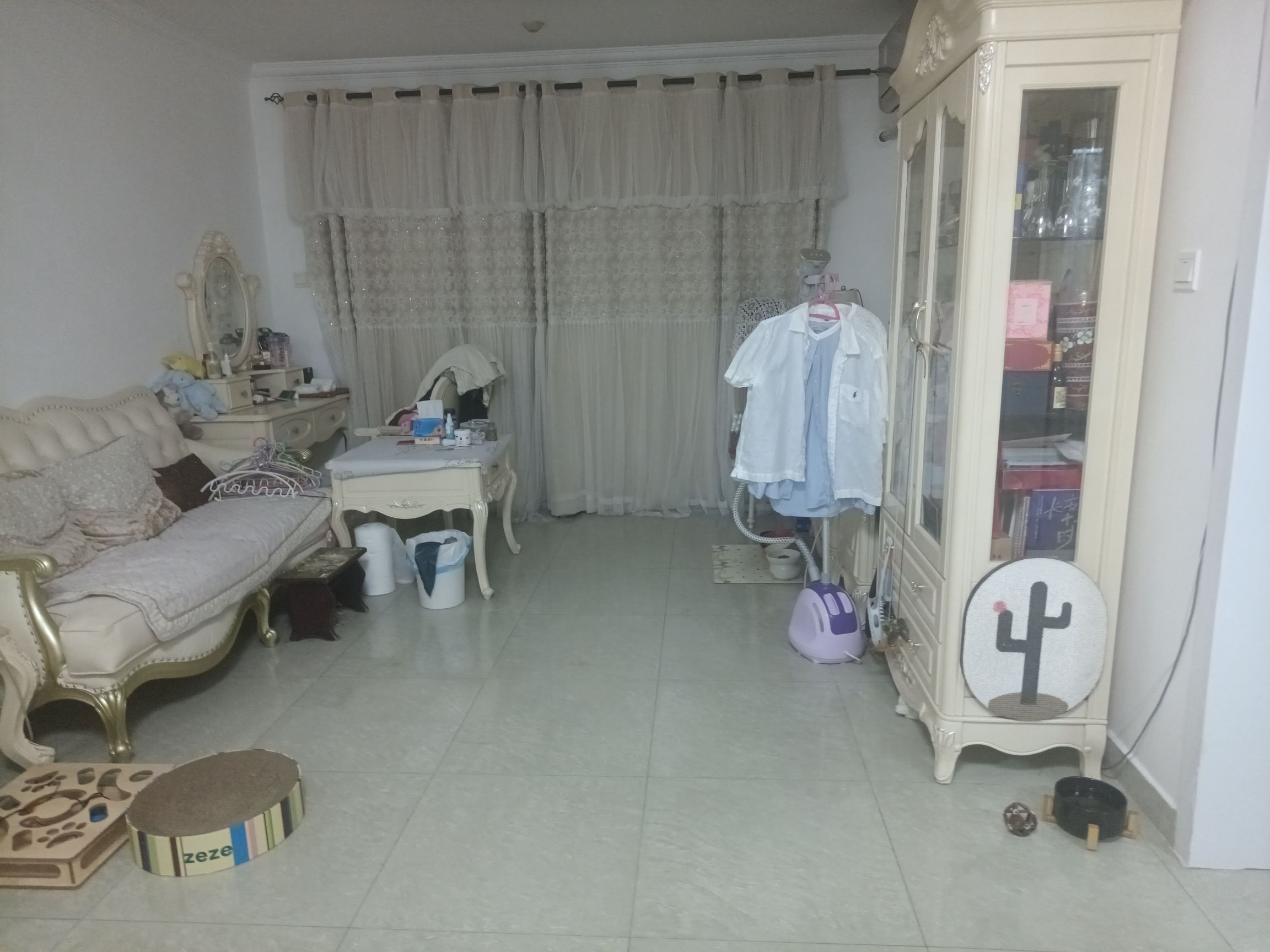 信义假日名城三期客厅-2
