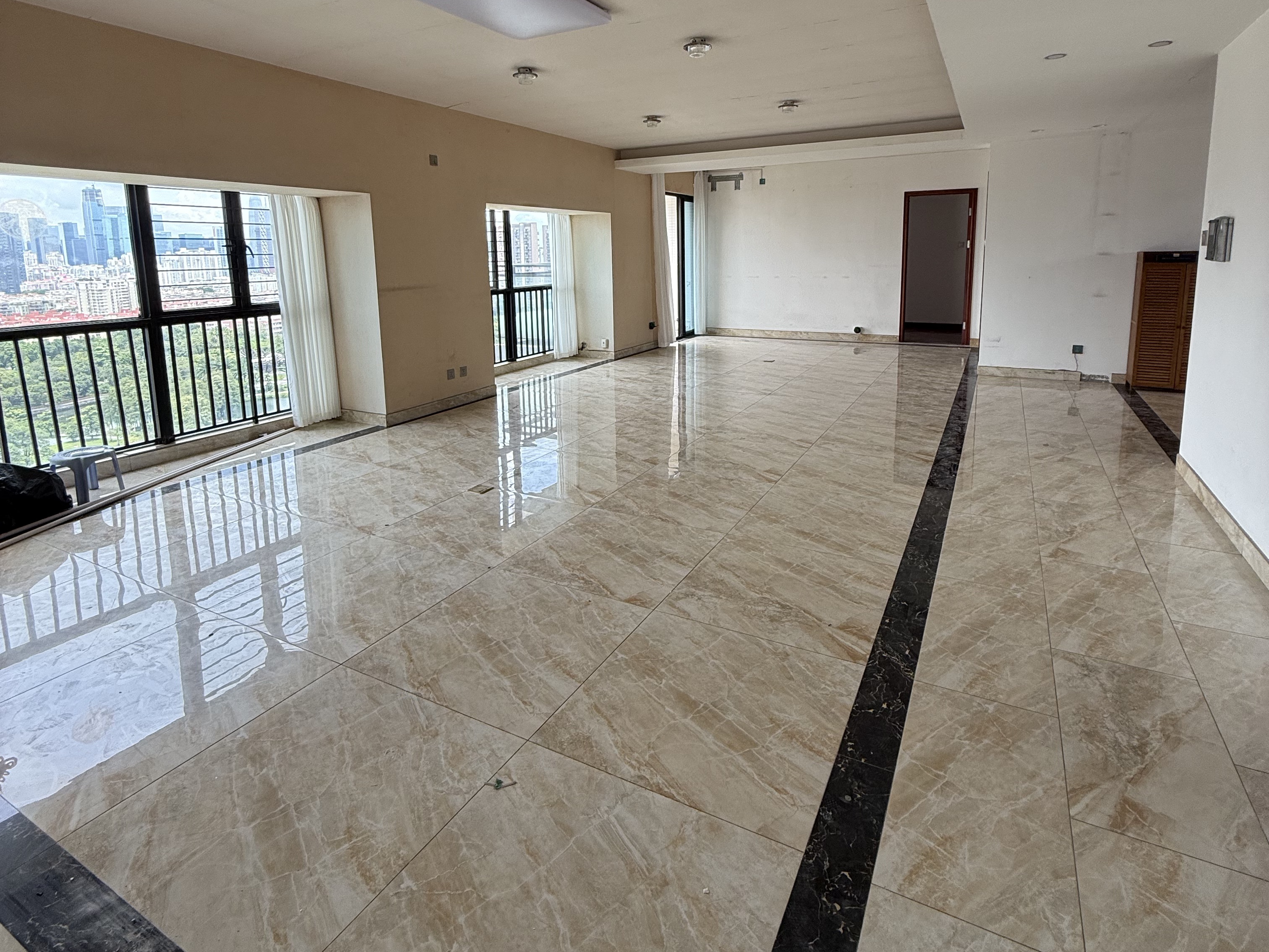 四海宜家 5房2厅3卫 215㎡-深圳四海宜家租房