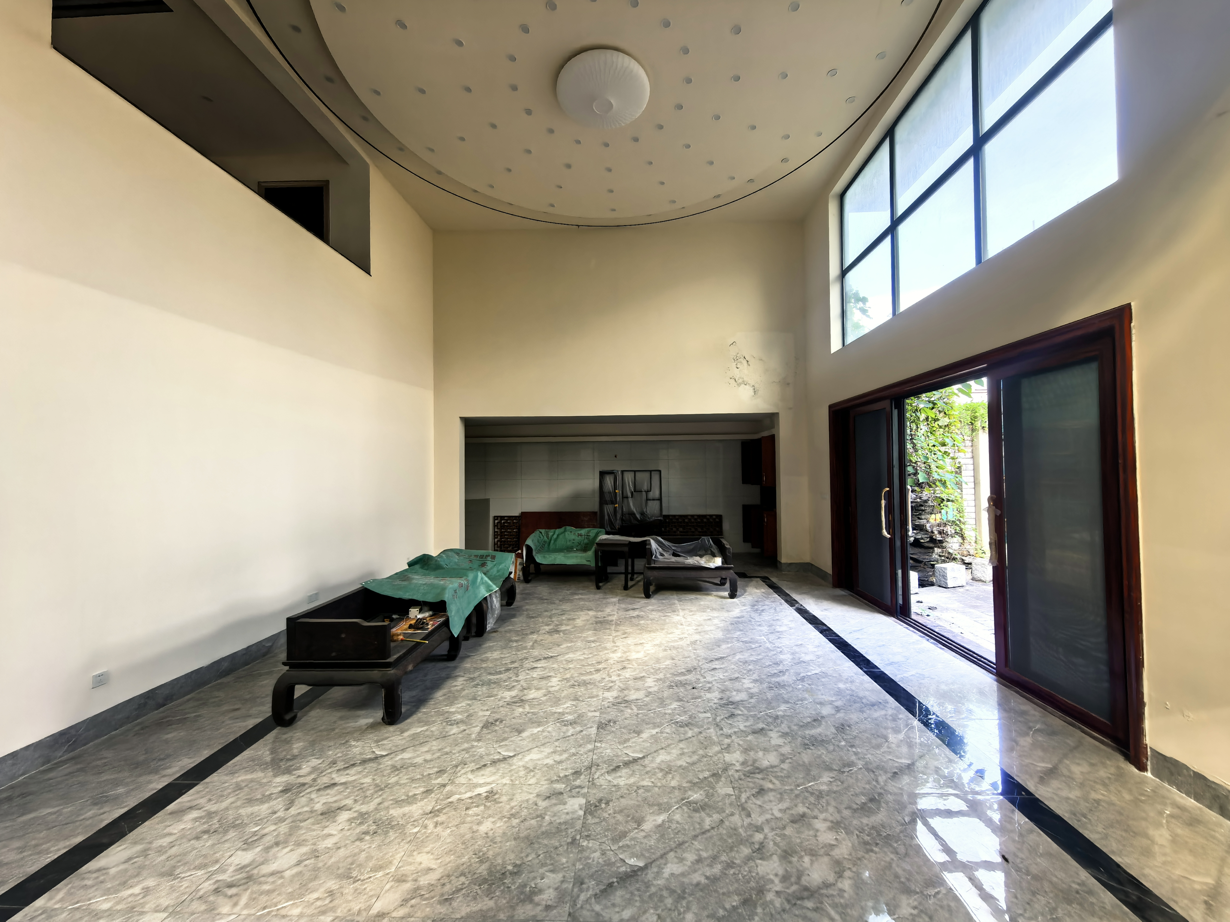 东丽观海山庄 5房3厅3卫 301.99㎡