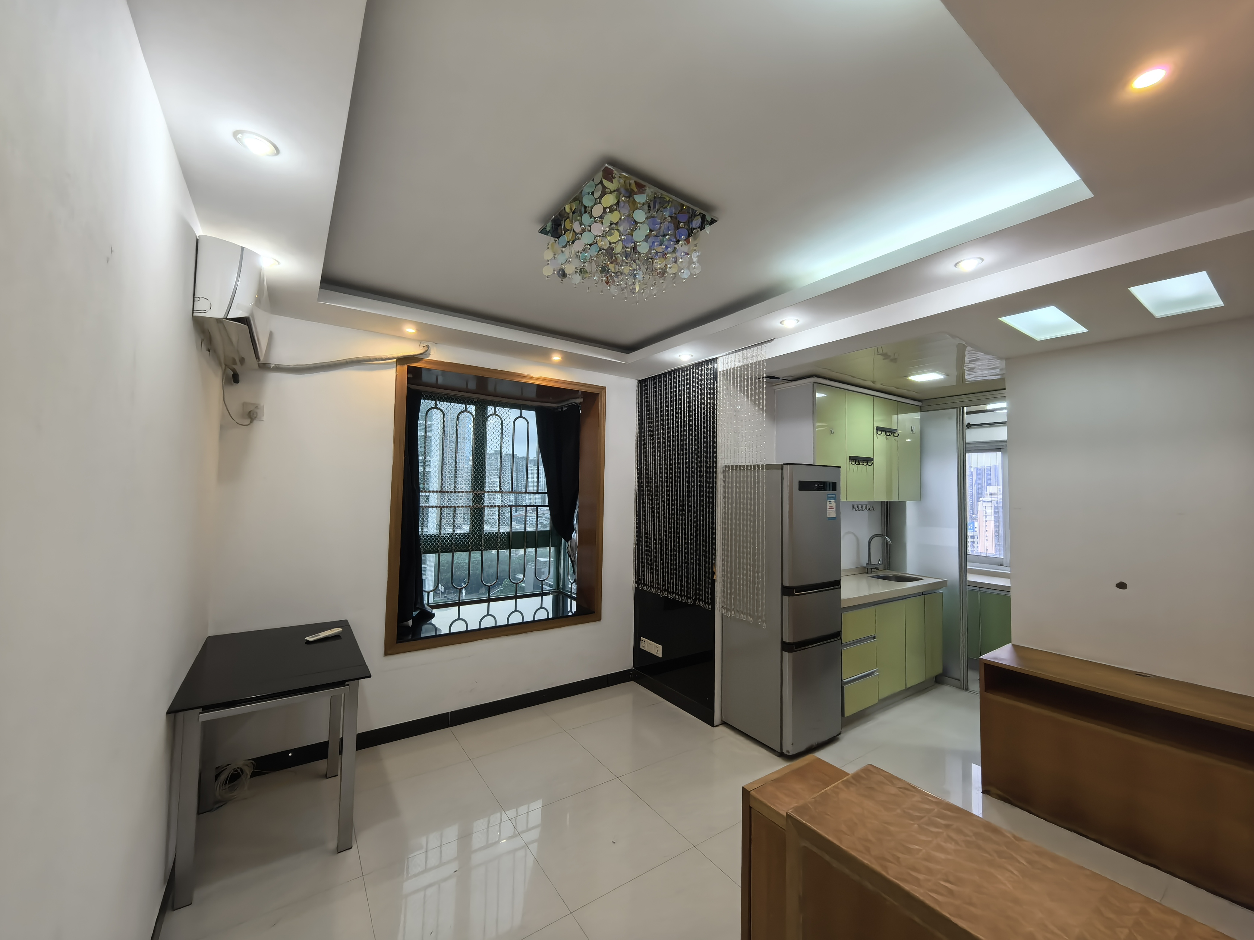 皇御苑性价比高单间出租，家私齐全，看房随时