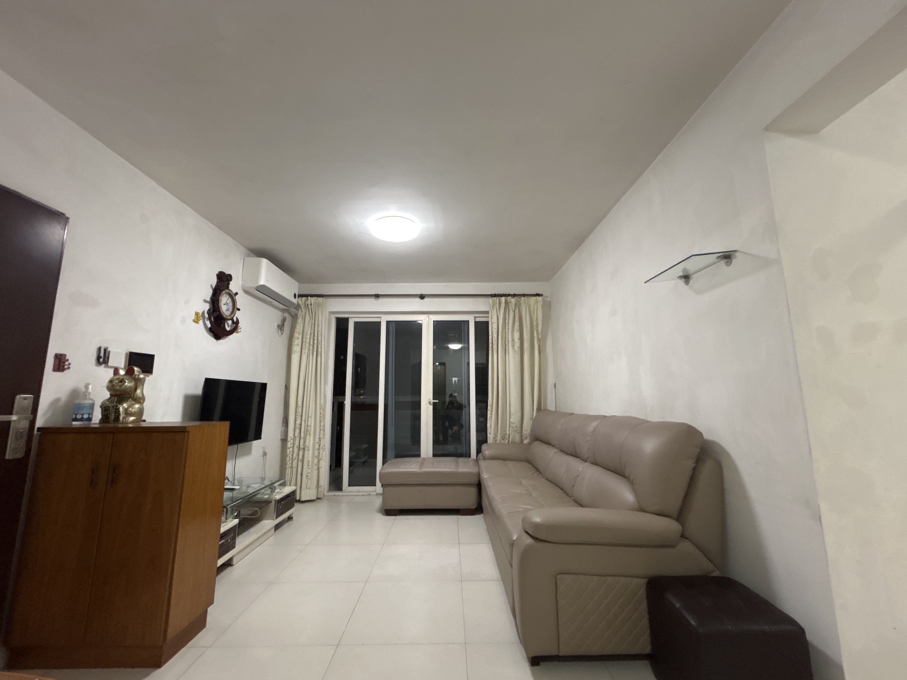 桃源村三期是08年的公务员小区，小区环境优美，楼下就是盒马-深圳桃源村三期租房