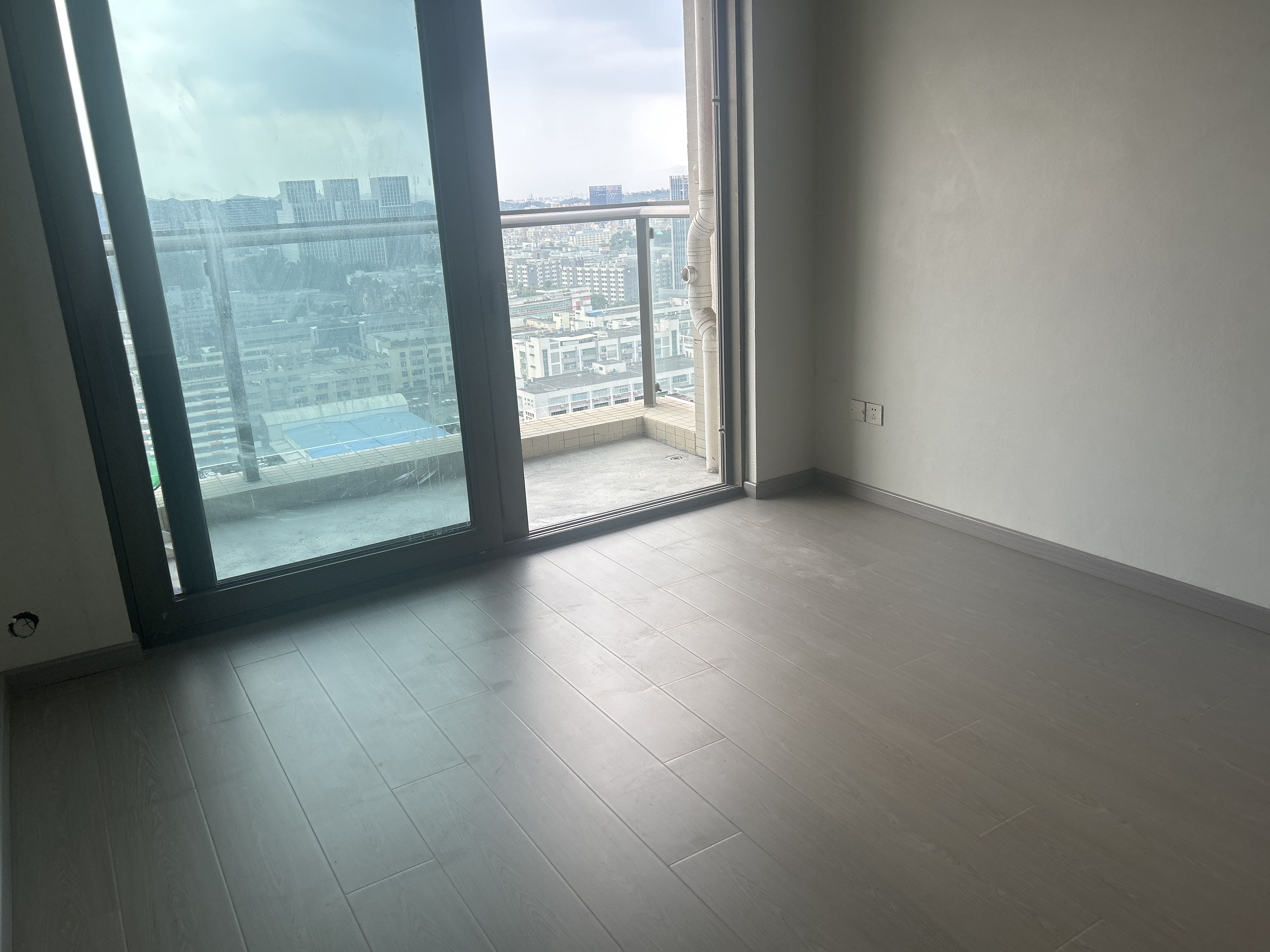 安宏基星曜广场 3房2厅2卫 93㎡