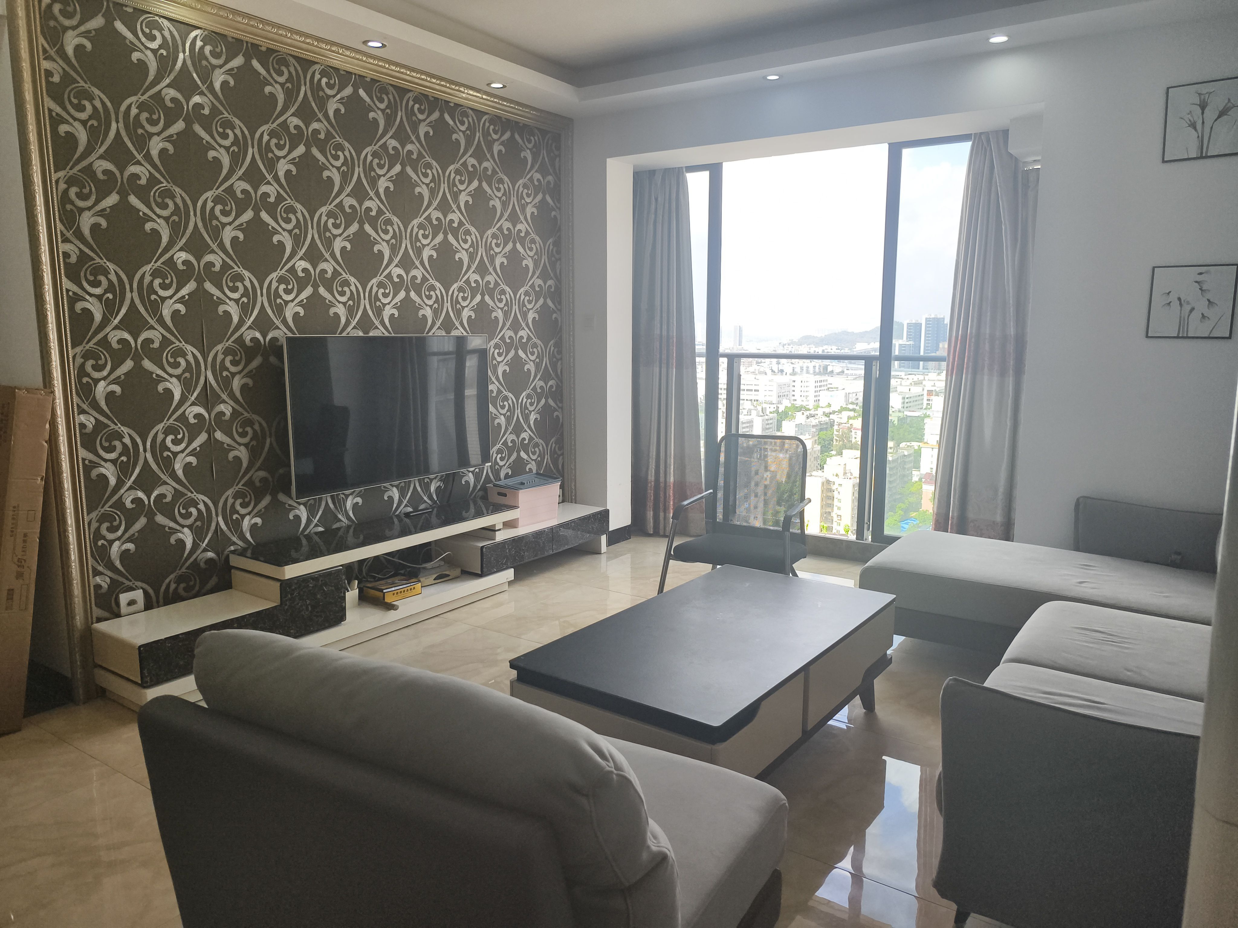 招商花园城二期南精装3室2厅88.49m²-珠海招商花园城二期租房