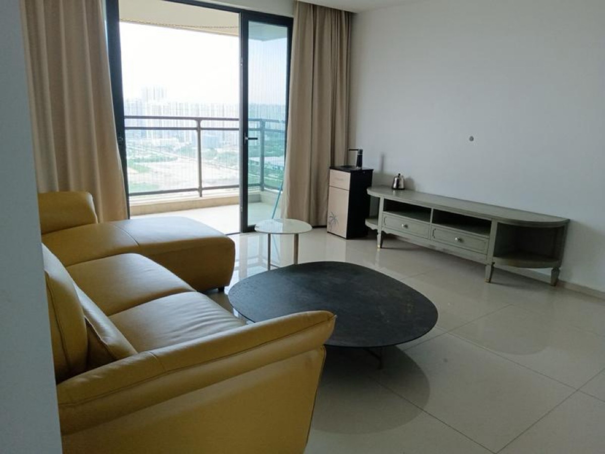 精致四房两厅出租