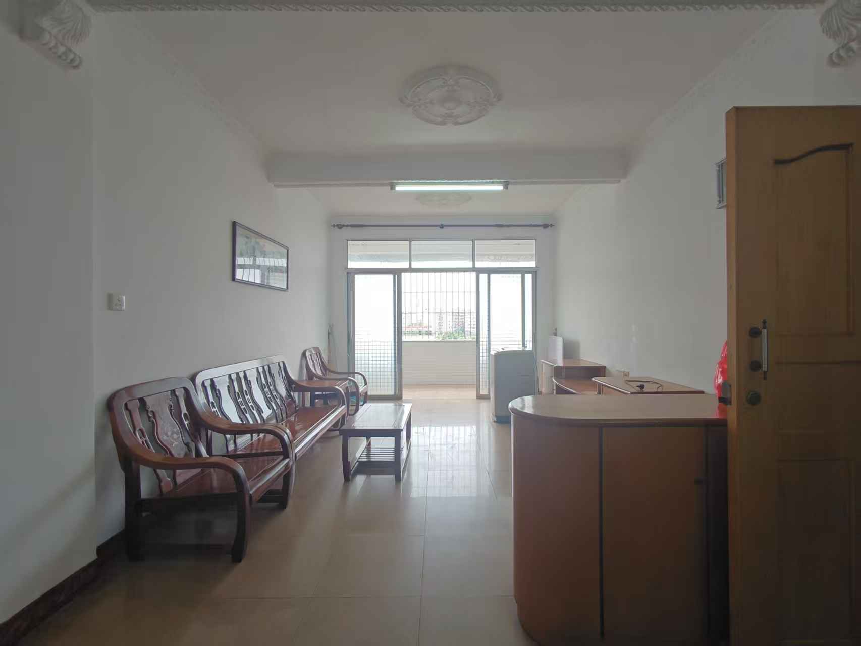 业主诚心出租-江门新围街租房