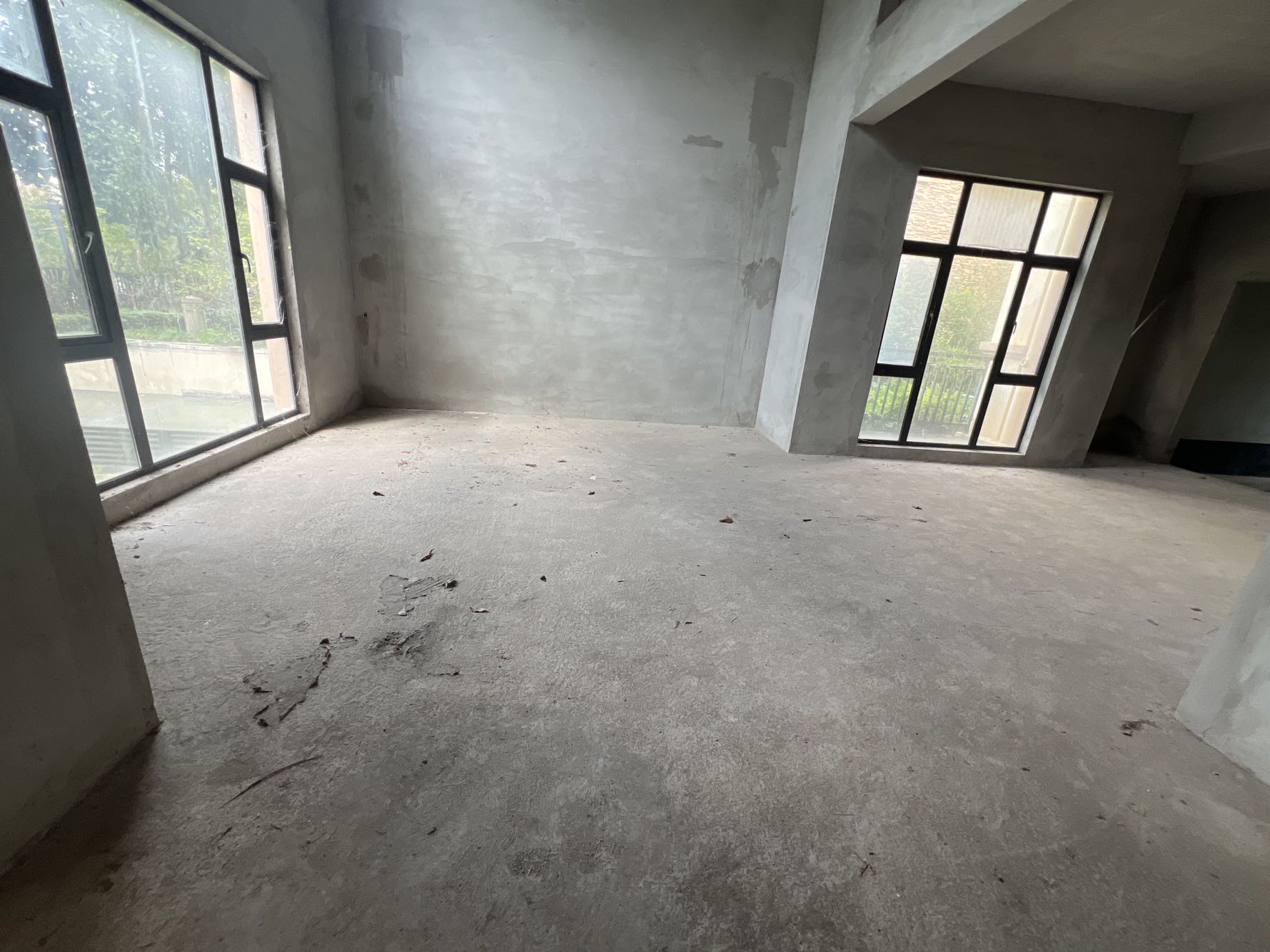 卧龙山水月湾，朝南采光佳，带地面花园，人车分流，近商业综合体、大型公园，业主诚心出售，随时看房！-东莞卧龙山水月湾二手房