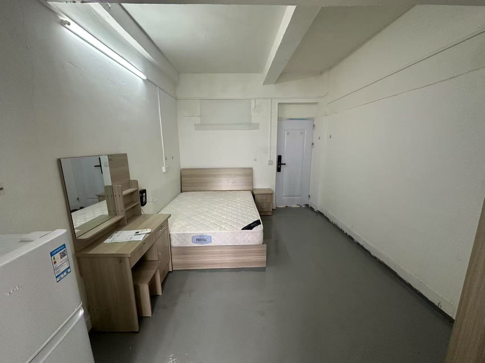 翠珠华昌公寓，南，普装，1室0厅20m²