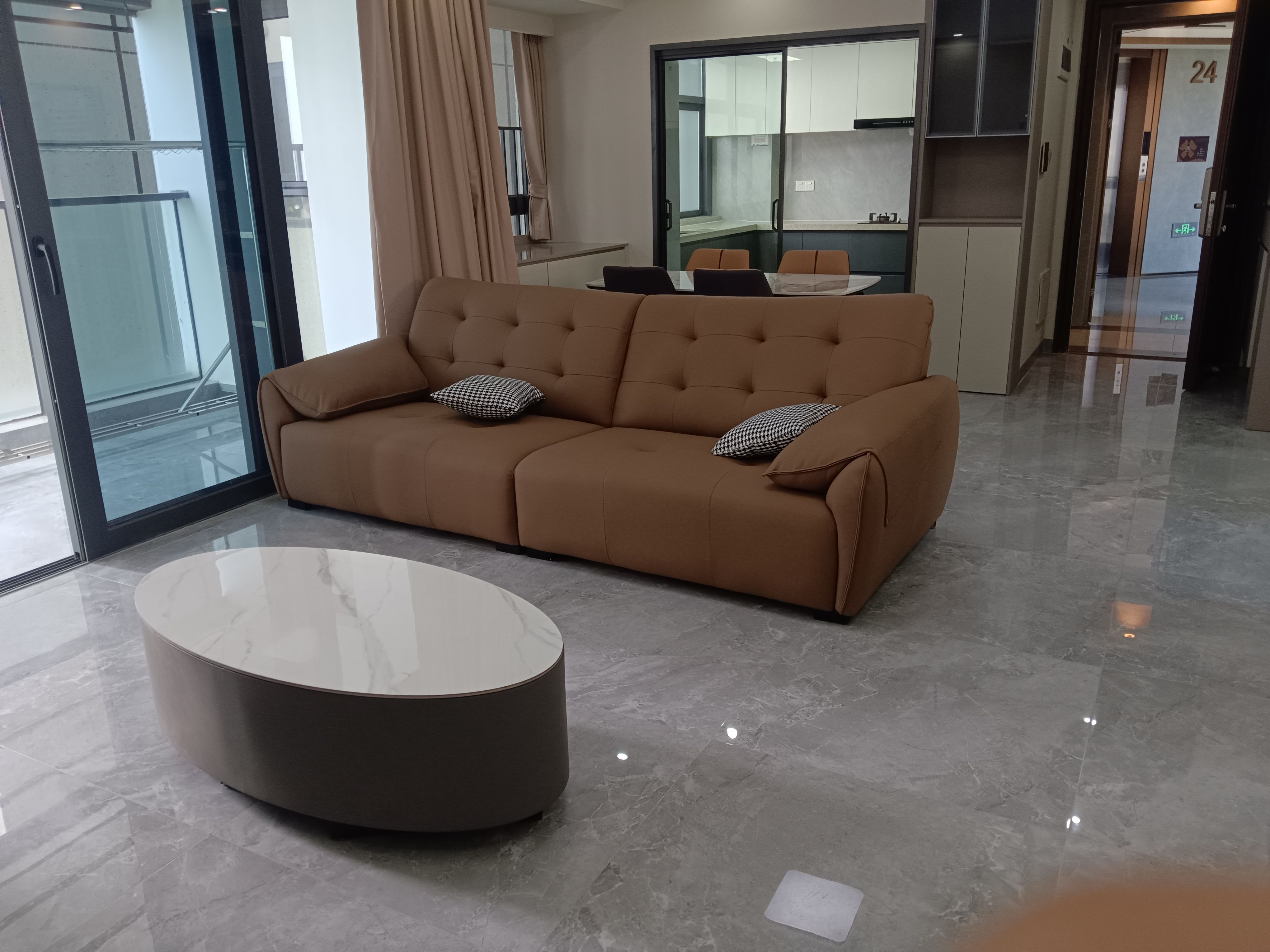 111平米大三房户型，整个屋子通透无比，必看！-深圳嘉富宝禧租房