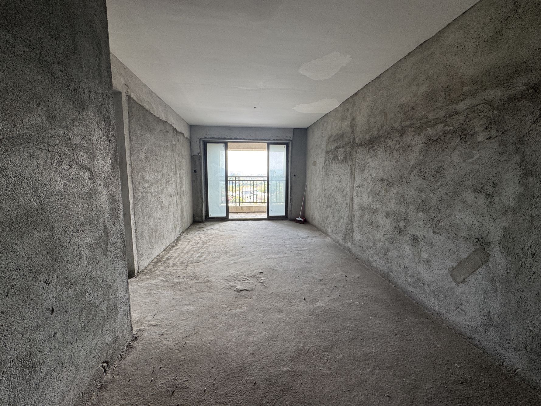 隆生仲恺花园三期，朝南采光佳，楼龄新，业主诚心出售！-惠州隆生仲恺花园三期二手房