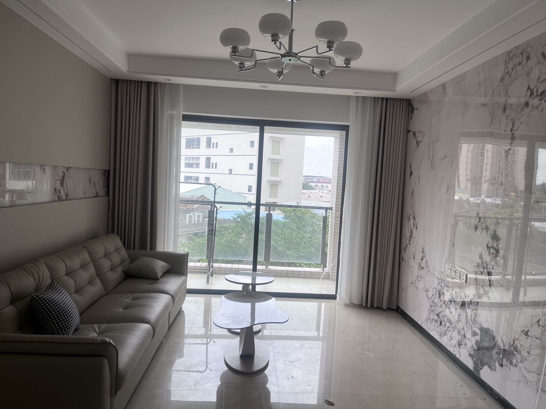 御品泰景家园，方正户型，南向采光佳，带花园，人车分流，近重点学校，诚心出售！-中山御品泰景家园二手房