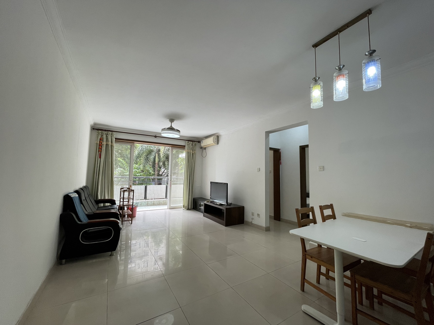 观海台花园，朝南大两房，业主诚心出租-深圳观海台花园租房