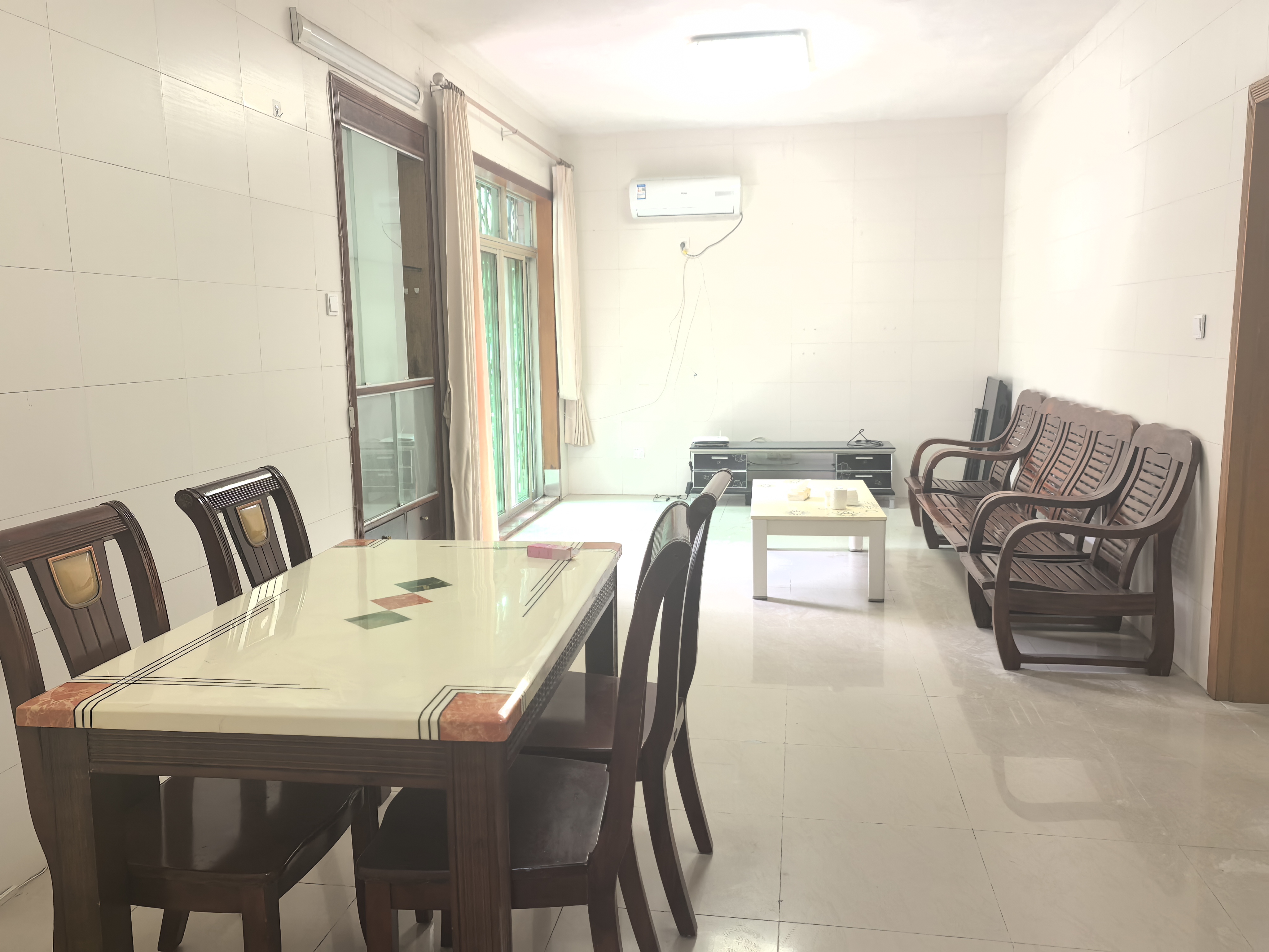 一线海景二房二厅3阳台，电梯拎包入住-深圳东埔海景一期租房