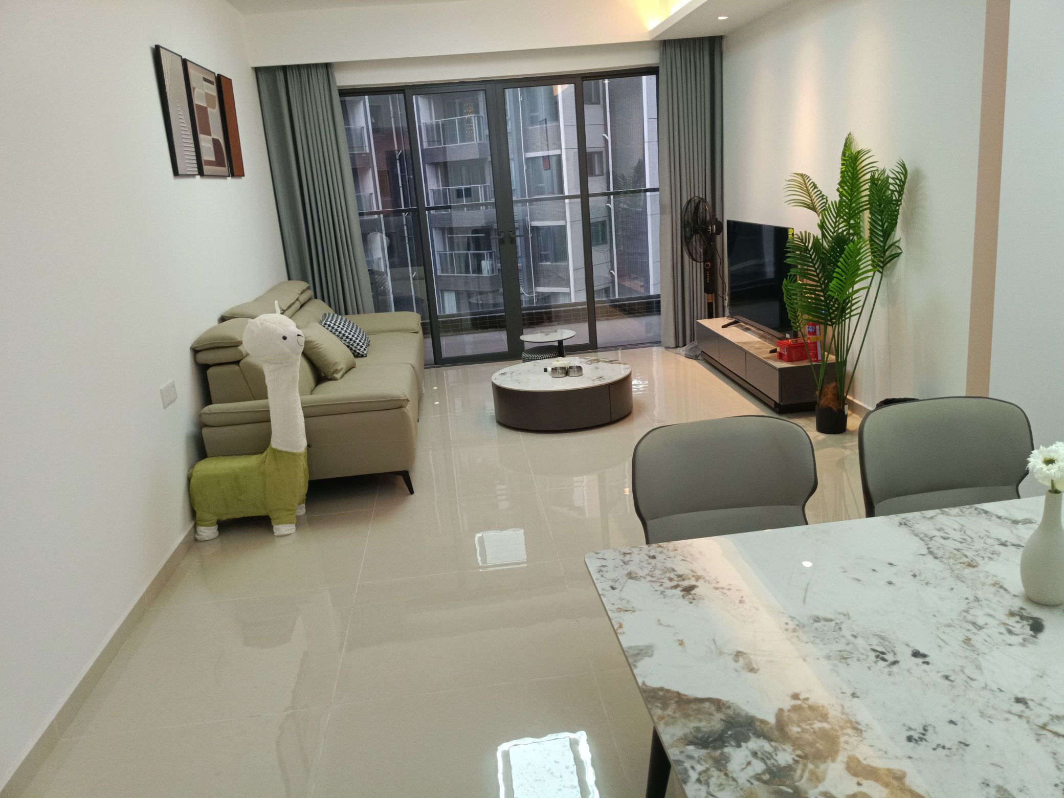 方直彩虹里花园 3房2厅2卫 106㎡