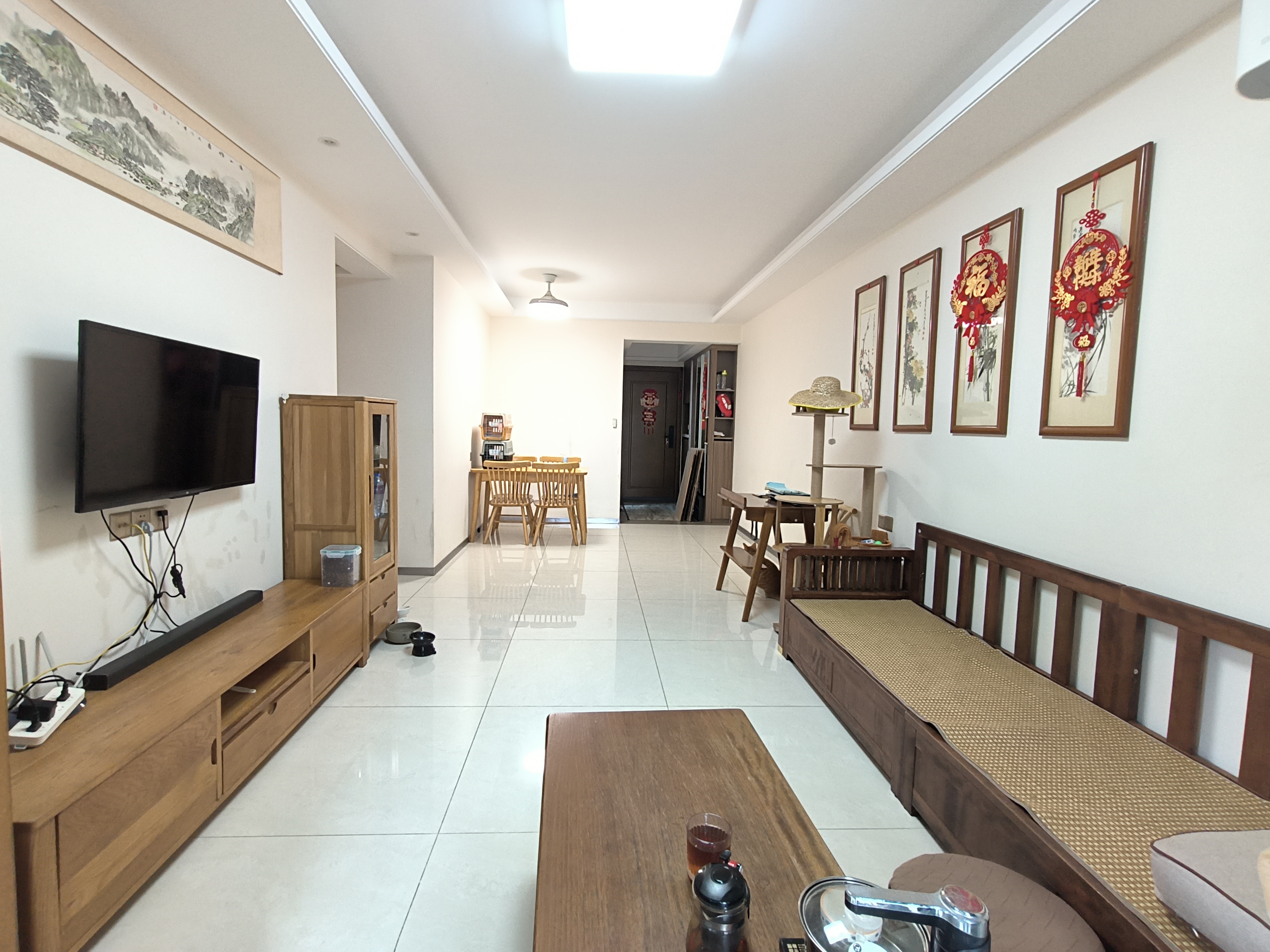 保利香槟花园三室两厅，动静分区设计，繁华与宁静在此交融-东莞保利香槟花园租房