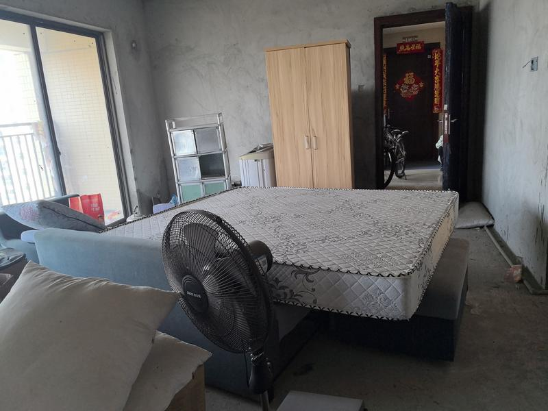 德晋豪庭3期，高楼层、户型方正，税费低，楼龄新，车位充足！业主诚心出售，随时看房，机会难得！-中山德晋豪庭3期二手房