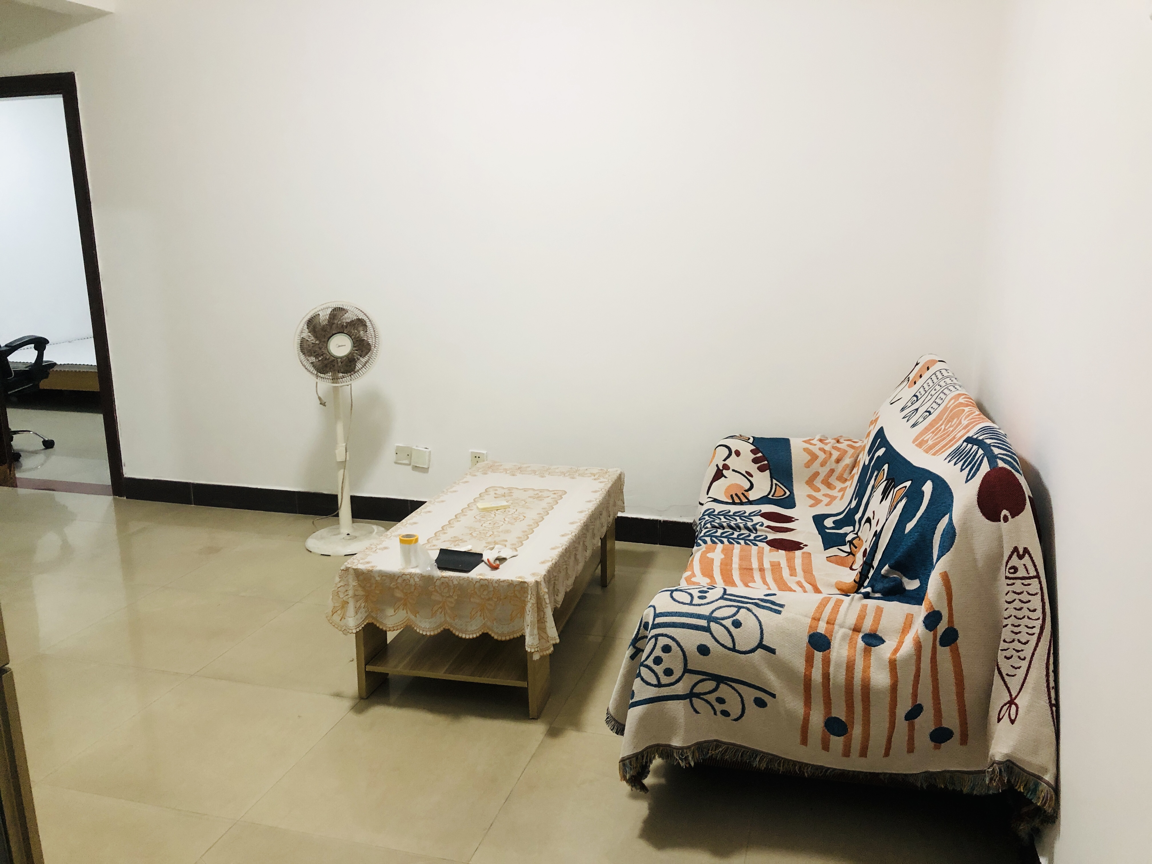 棕榈假日，南，精装，1室1厅46m²-珠海棕榈假日租房