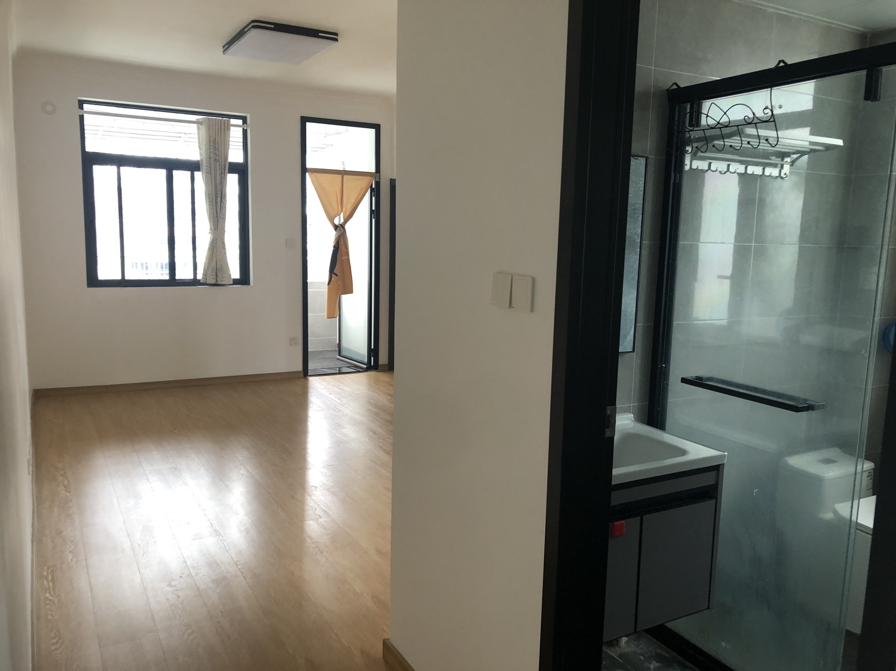 贝丽南路31号精装两房