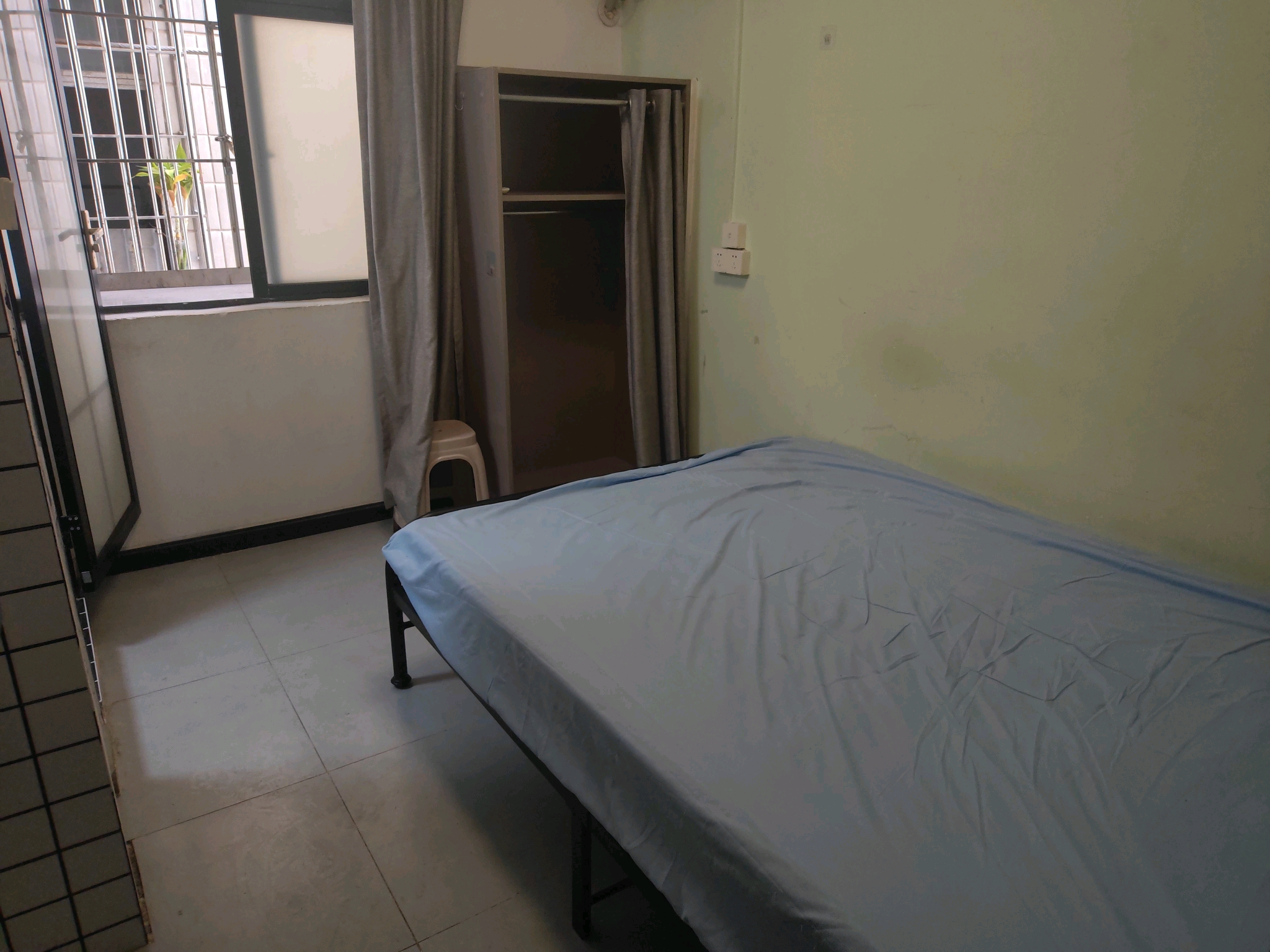 德望公寓 1房1厅1卫 28㎡