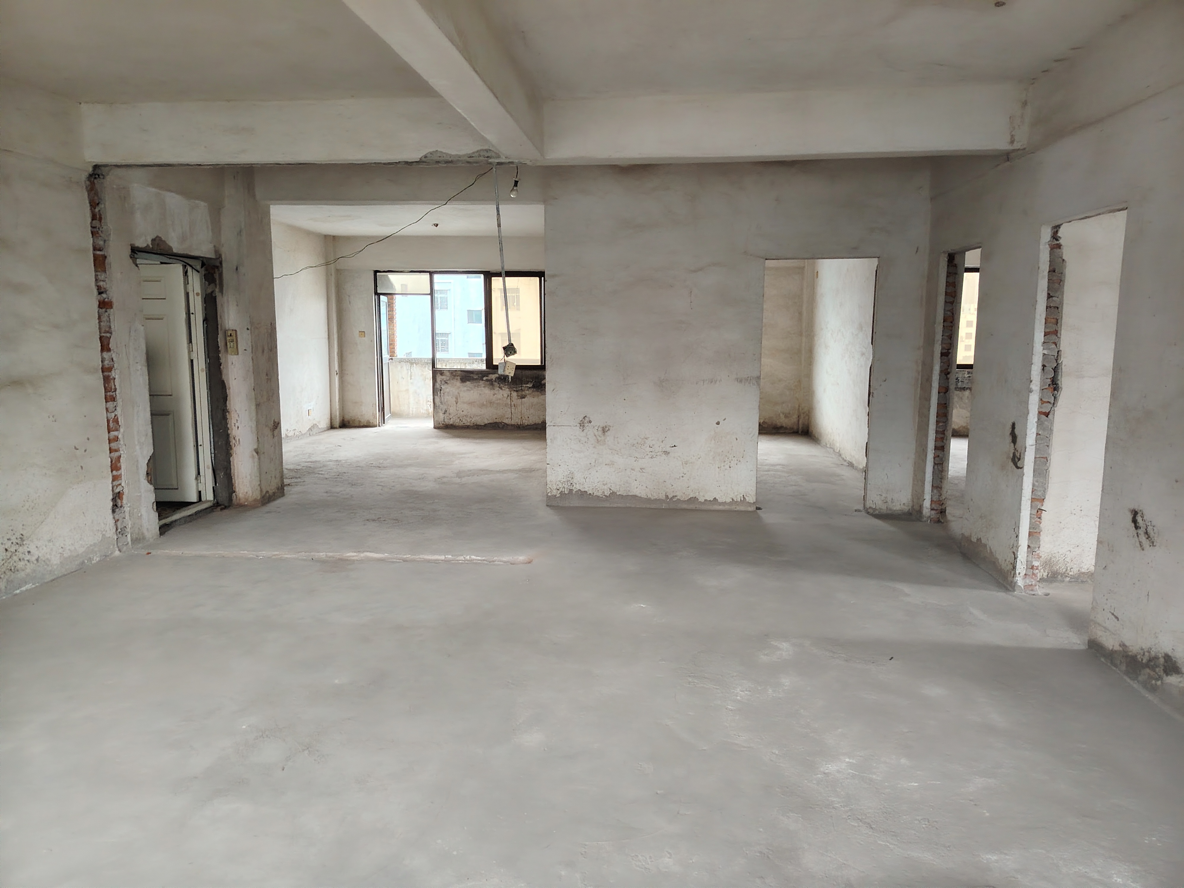 财通花园，方正户型，朝南采光佳，尽享城市景观，诚心出售！-中山财通花园二手房