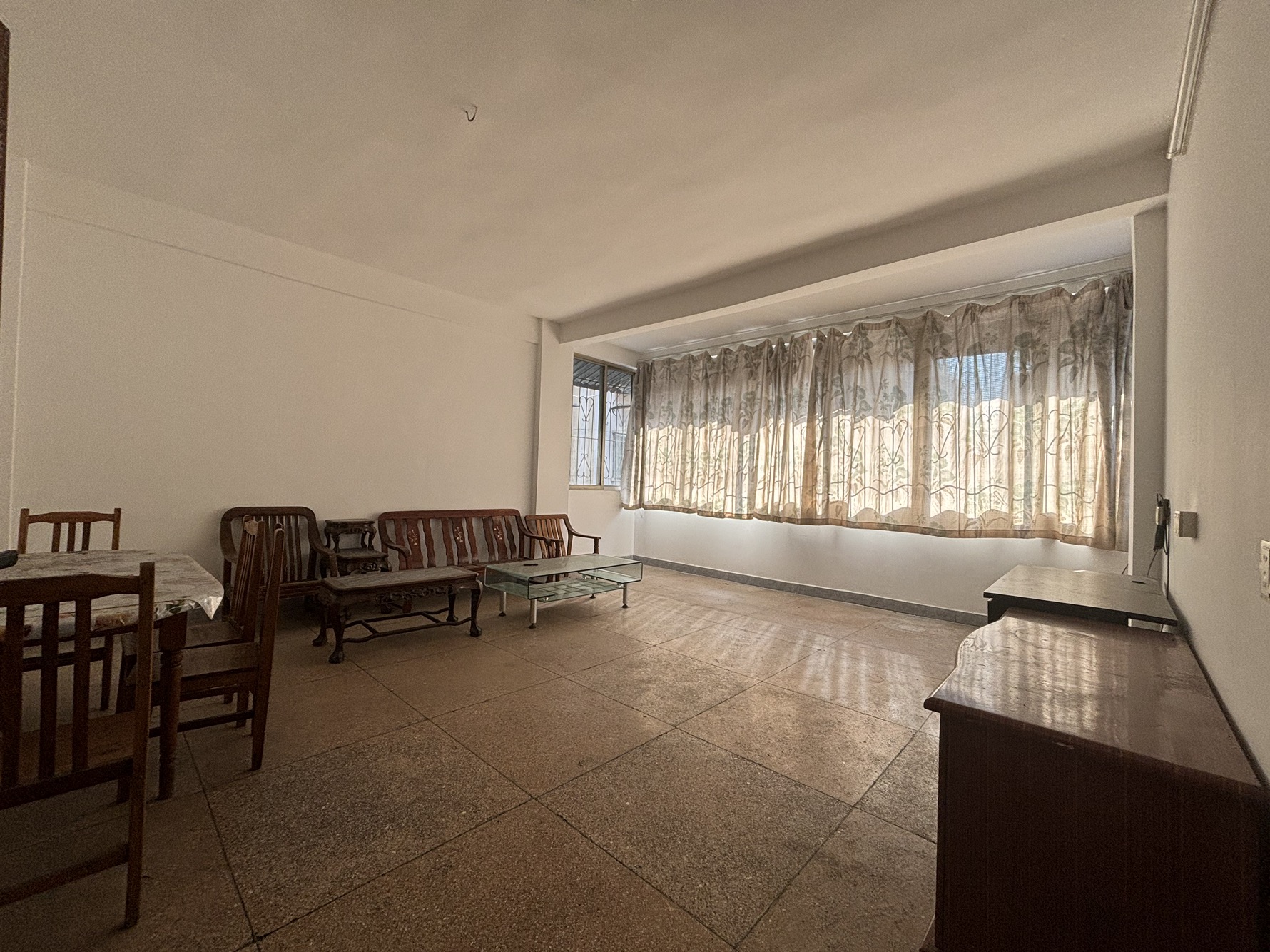 华园南 2房2厅1卫 150㎡