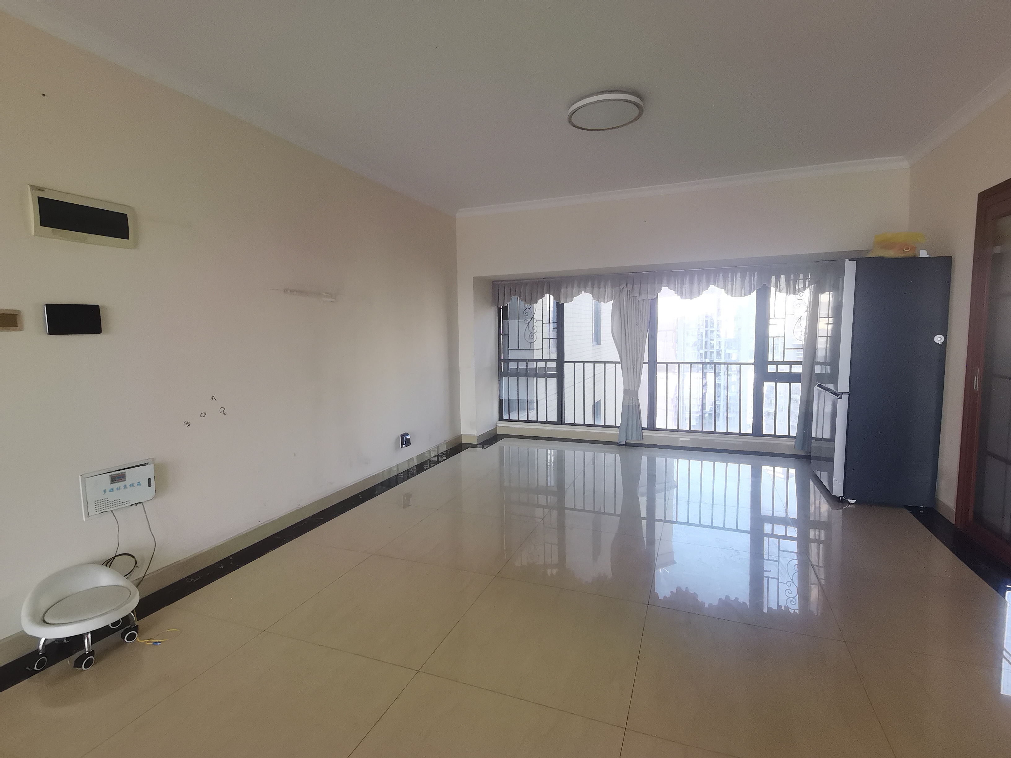 大四房，花园小区，户型方正，诚心出租，随时入住-深圳润恒尚园租房