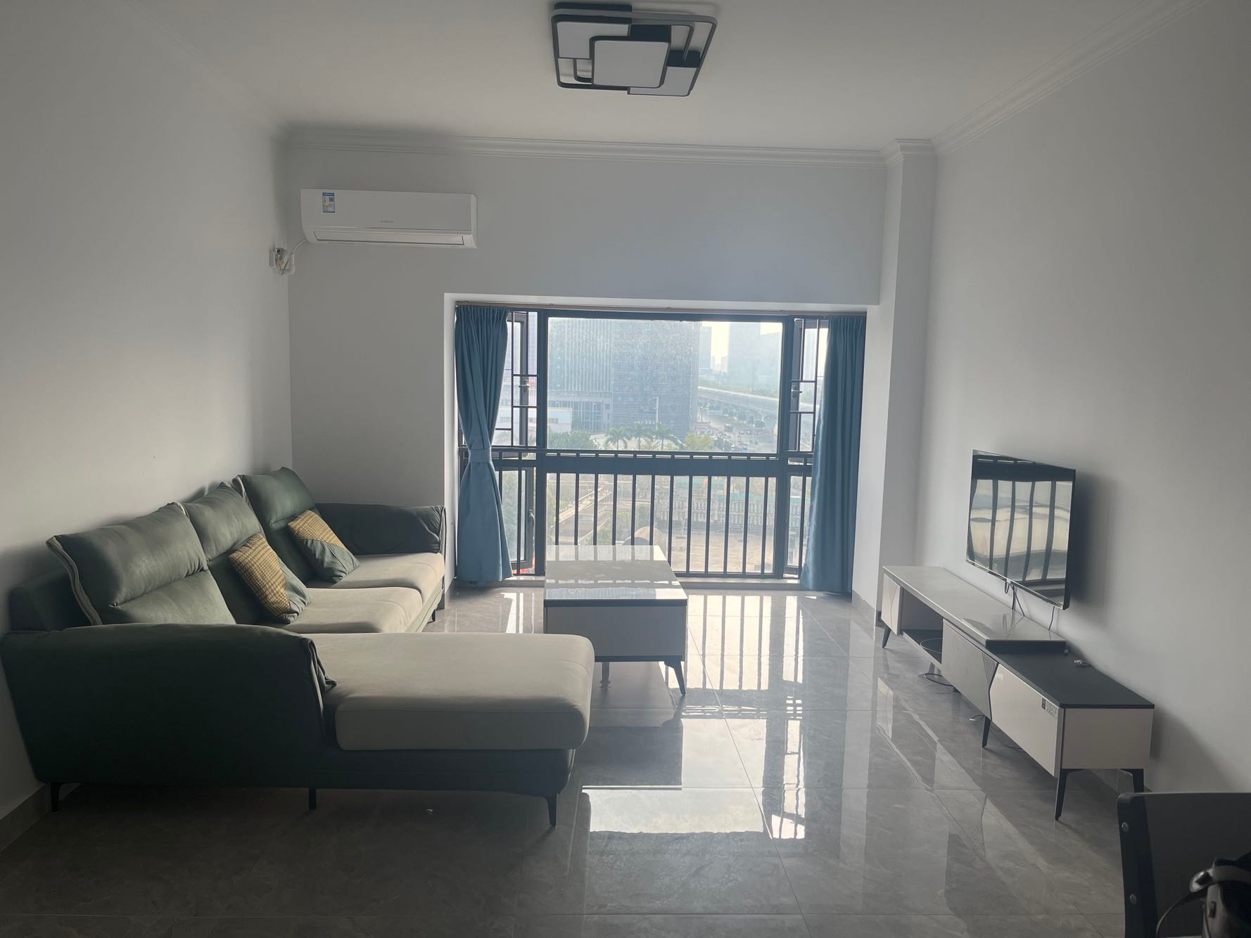 新地中央，精装修户型，价格还有空间，地铁口物业-深圳新地中央花园租房