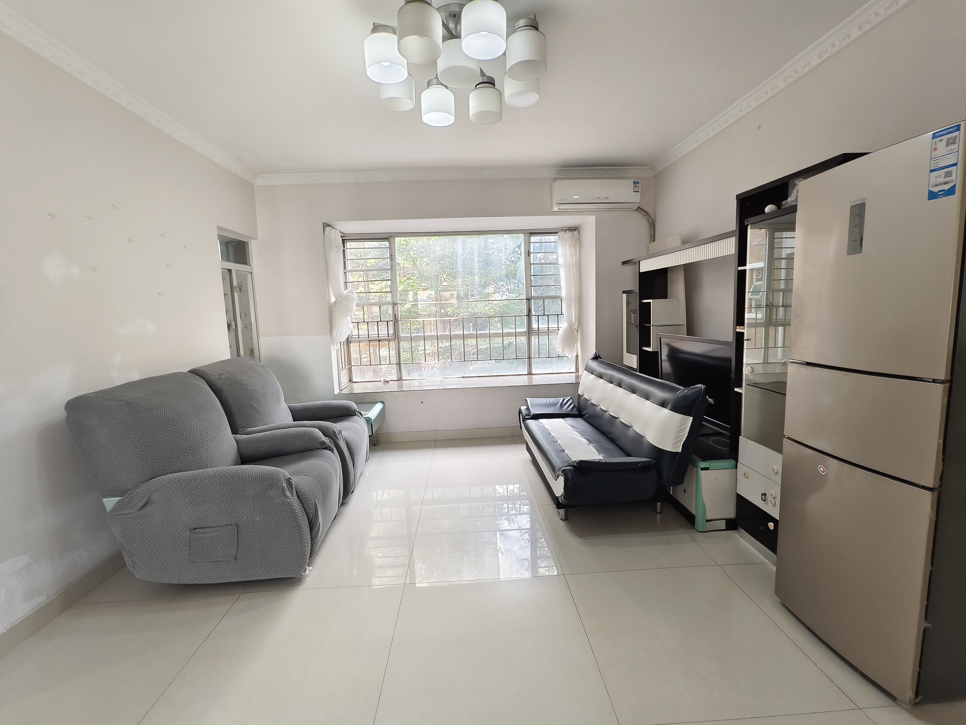 家私齐全出租，看房方便-佛山中航格澜阳光花园租房