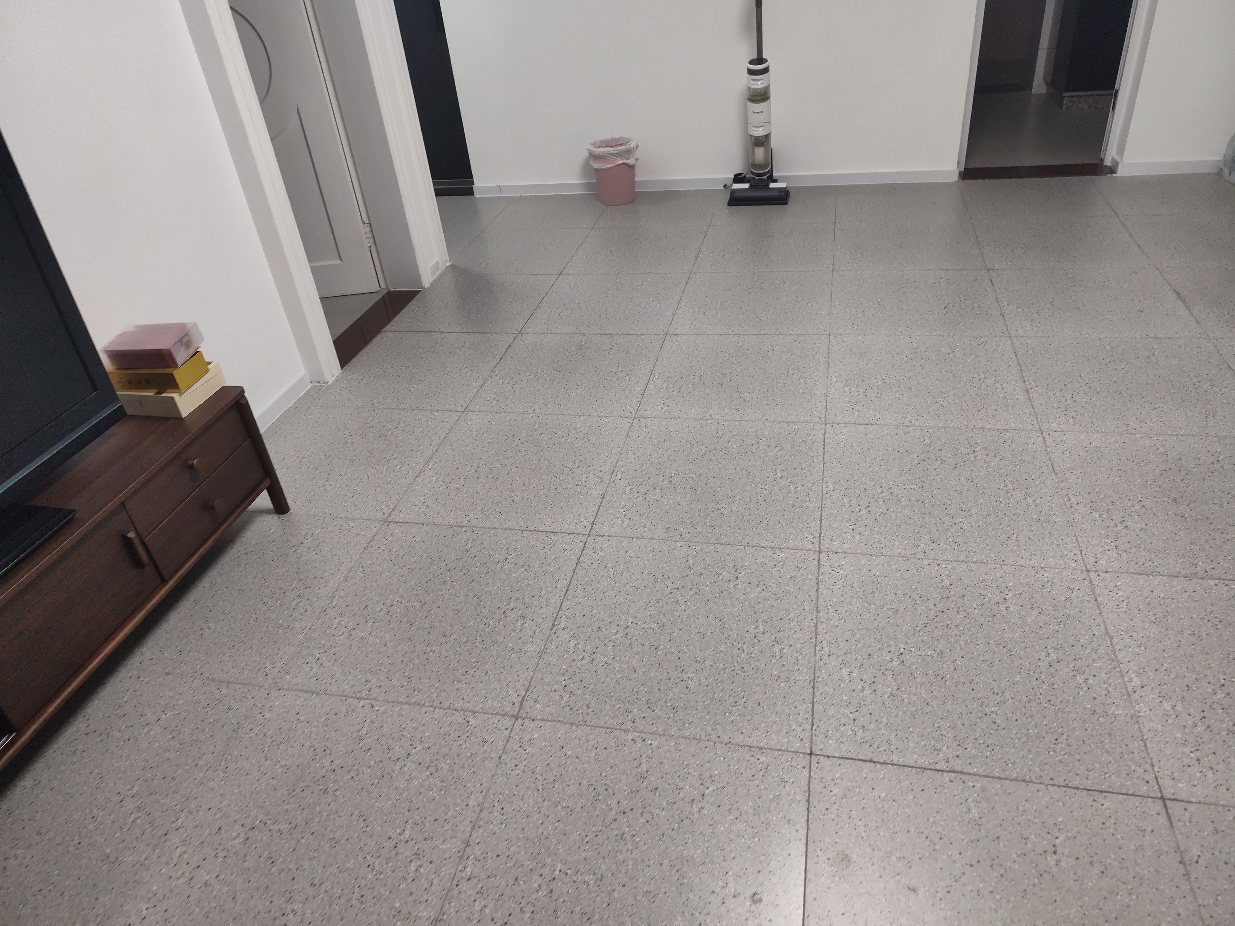 现代苑三房出租-深圳现代苑租房