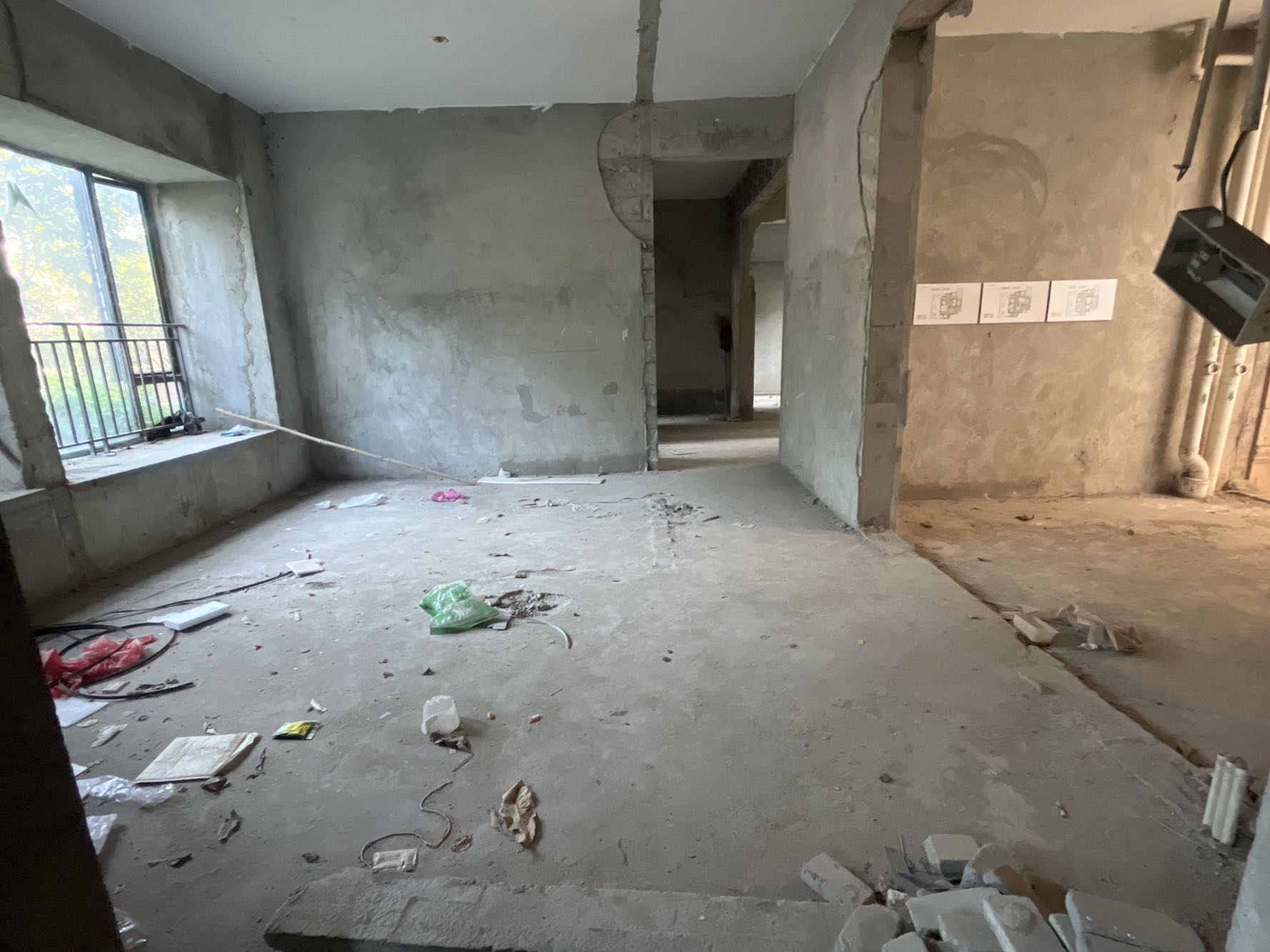 天林湖花园，税费低，方正户型，采光佳，车位足，带花园，诚心出售！-东莞天林湖花园二手房