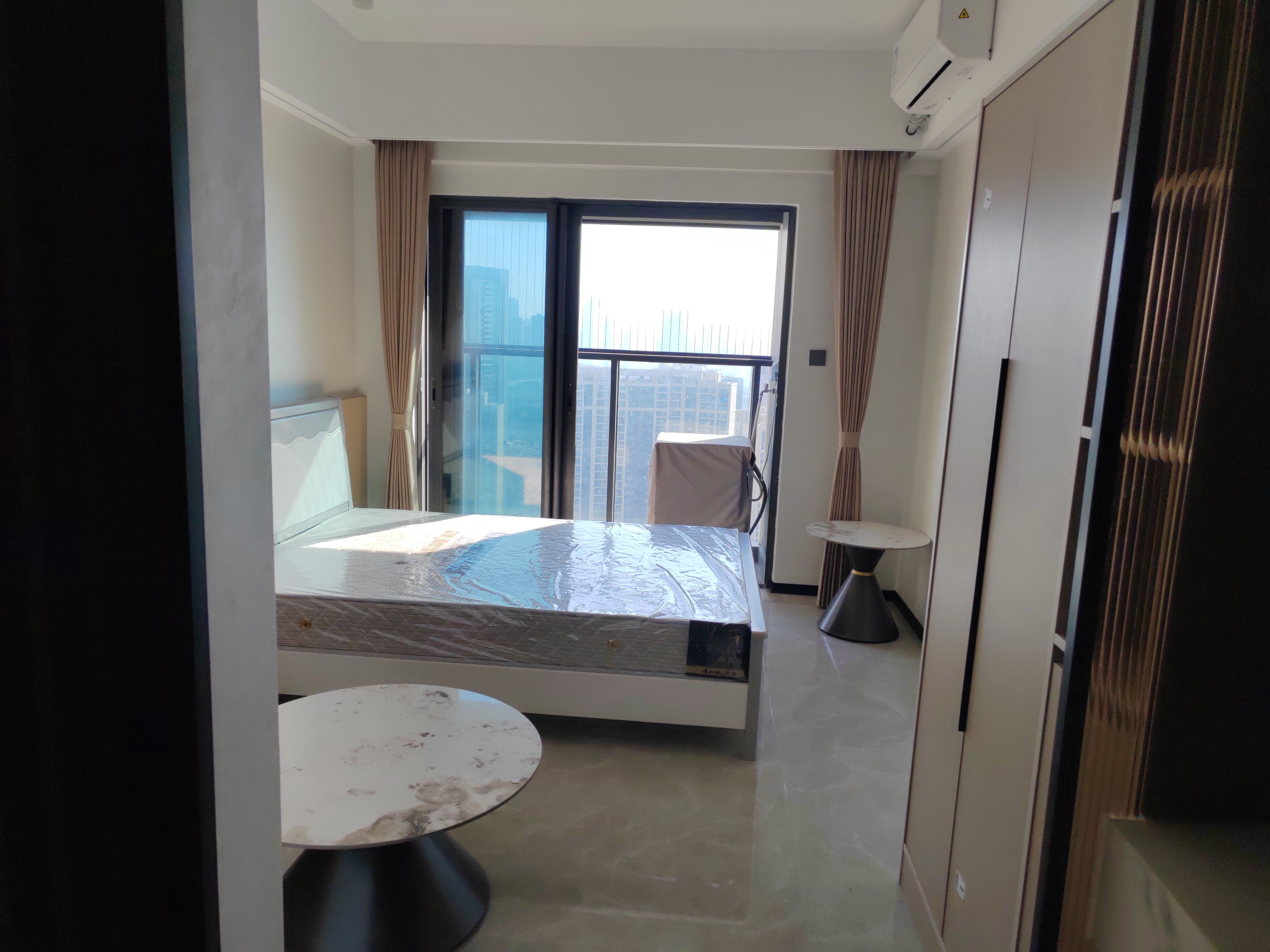 万科光年四季花园 1房1厅1卫 40㎡