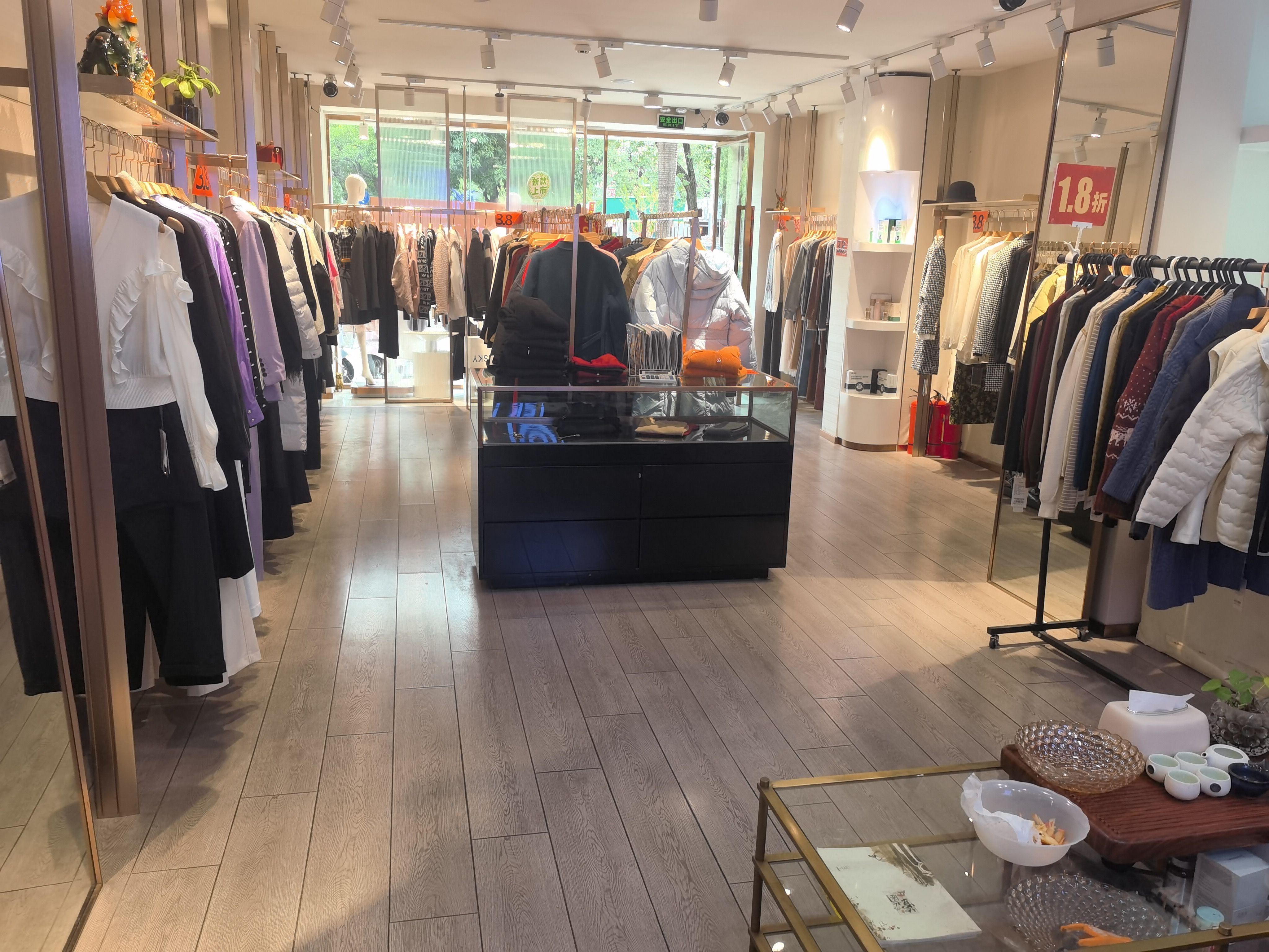 信义假日名城二期 西 普装 1室 64.23m² -深圳信义假日名城二期租房