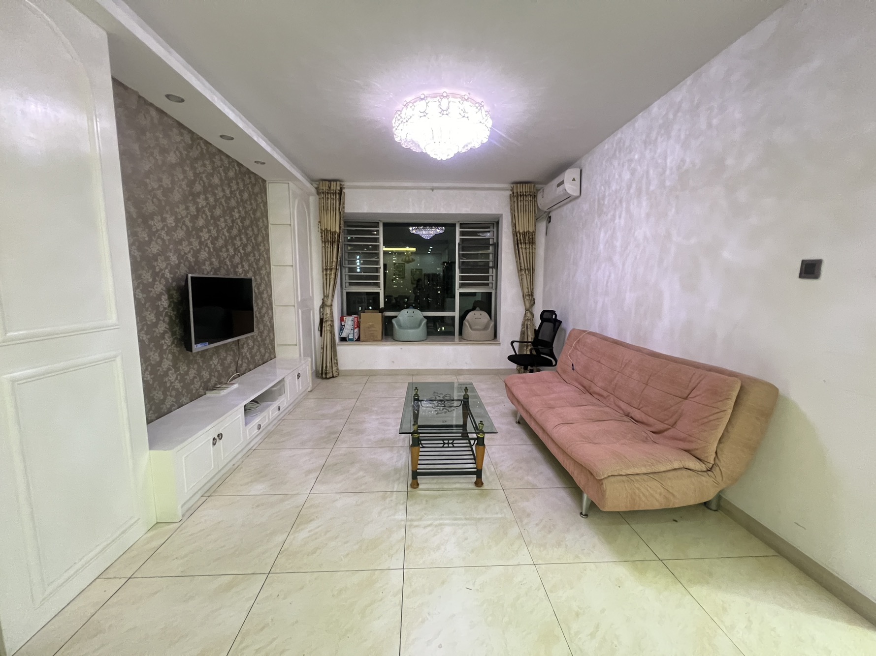 精装修，可以拎包入住，价好房这套房源位于城市核心区-深圳天健阳光华苑租房