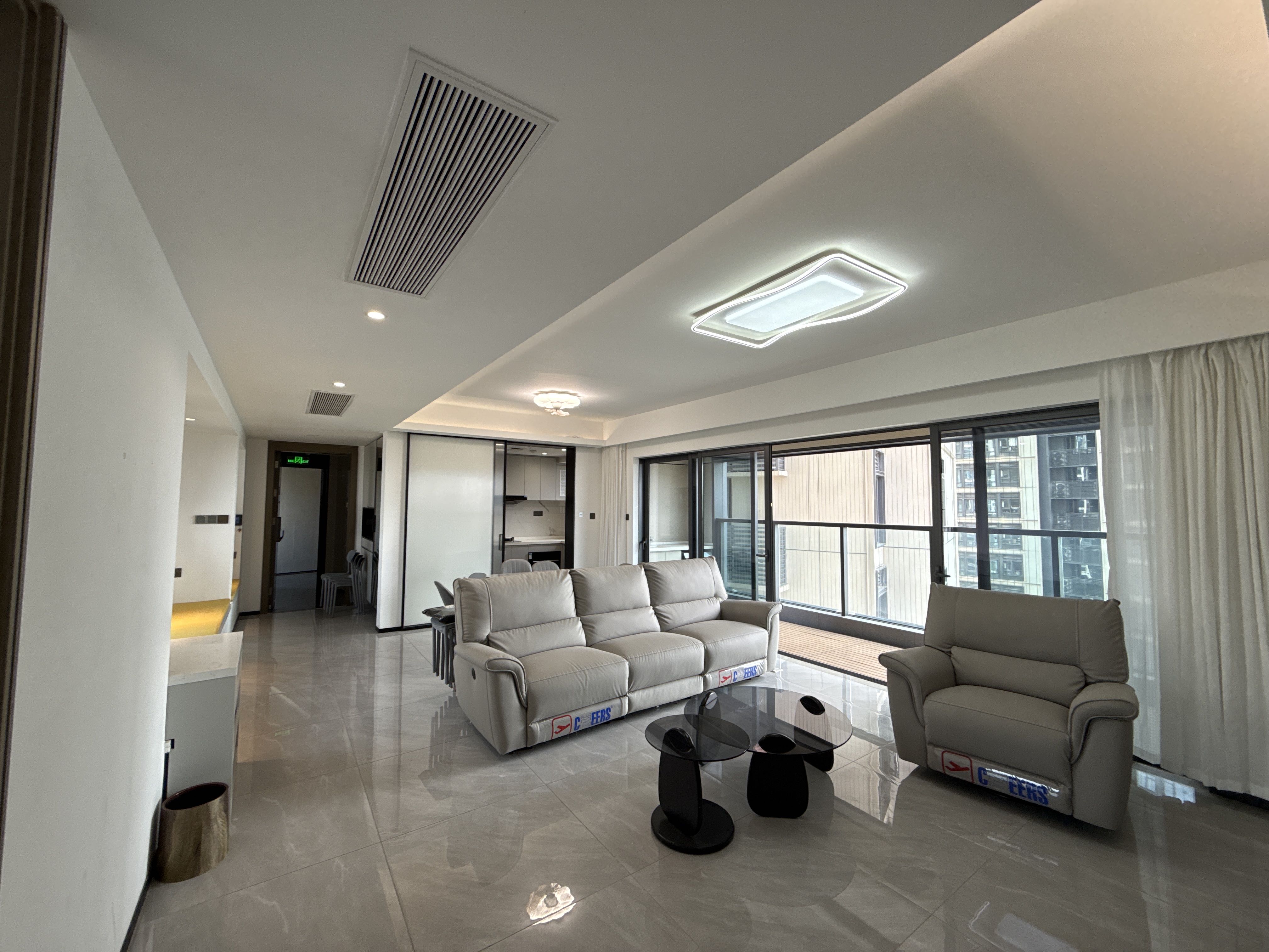 峰境瑞府一期4房 西南向配齐家私家电-深圳峰境瑞府租房