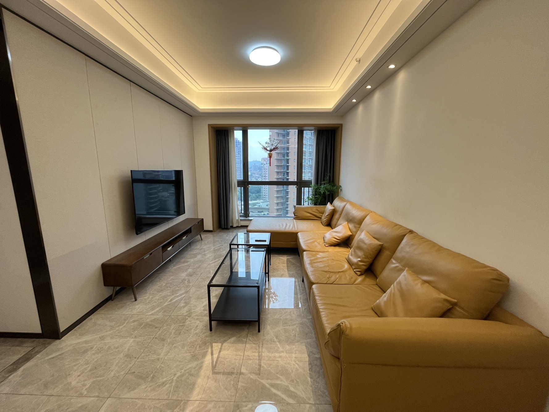 珠海中海环宇城，电梯精装两房出租，楼下环宇城商场-珠海中海环宇城租房